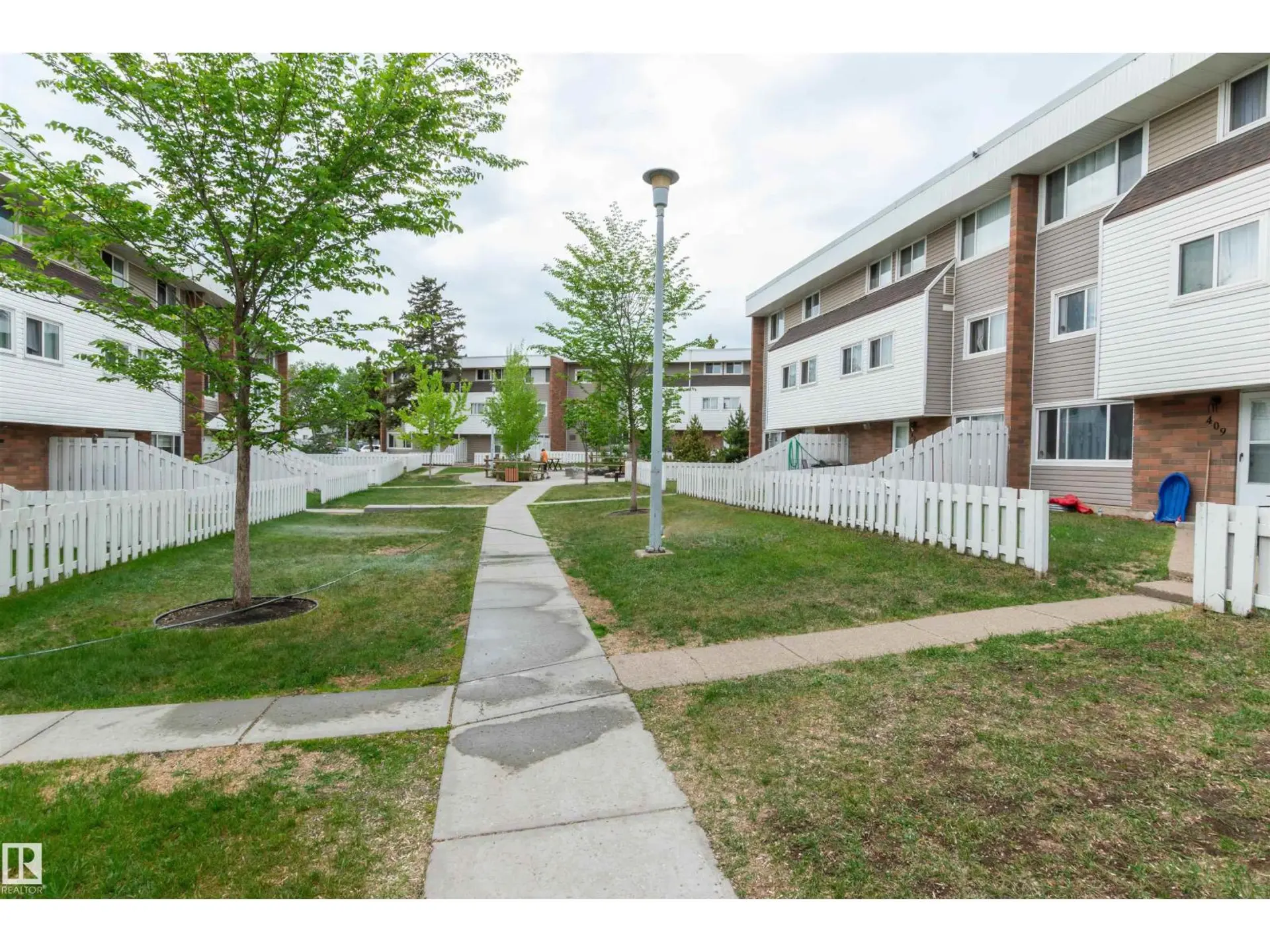 #408 2908 116A AV NW - Image 9