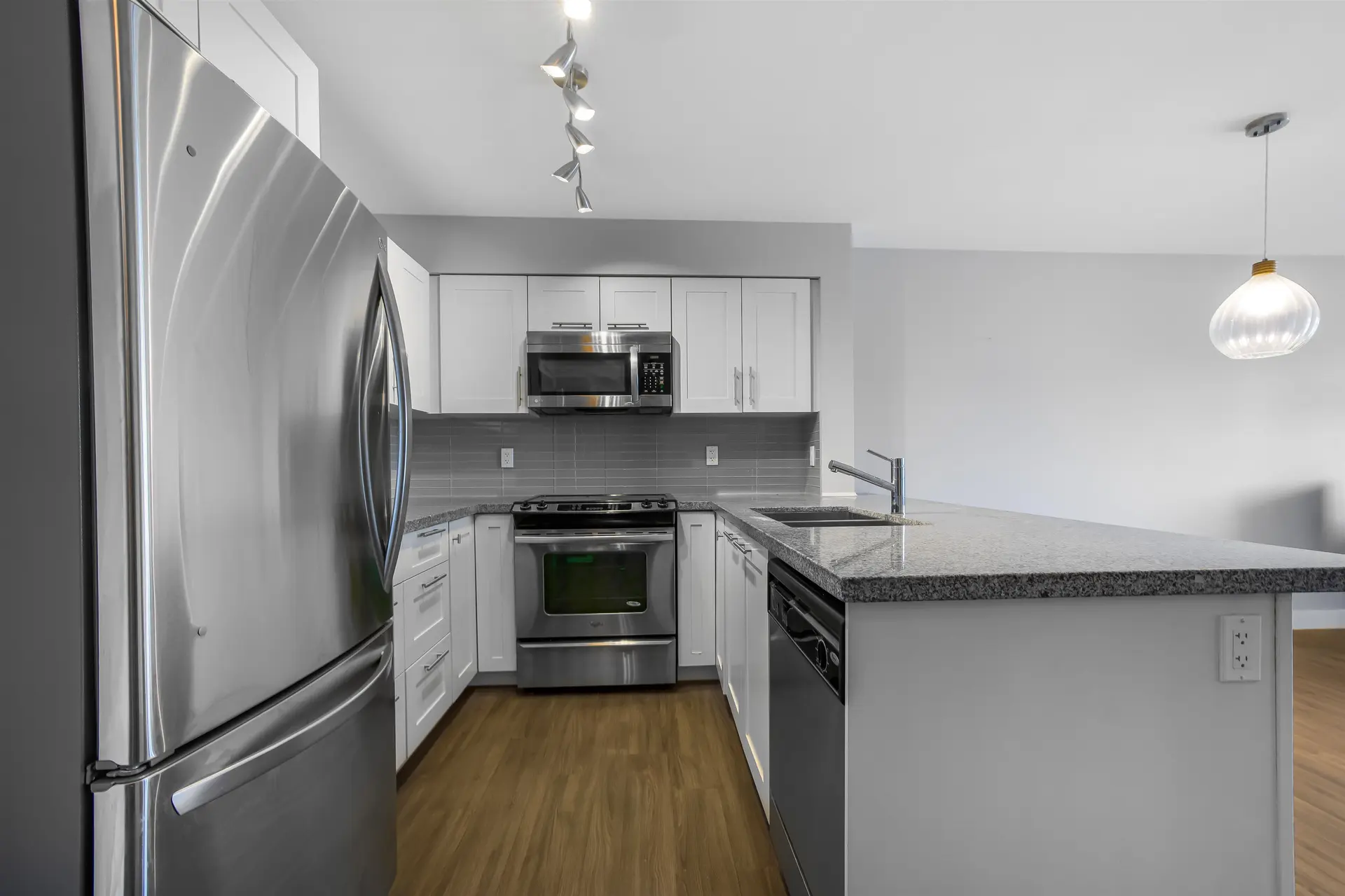 #418 12075 Edge Street - Image 3