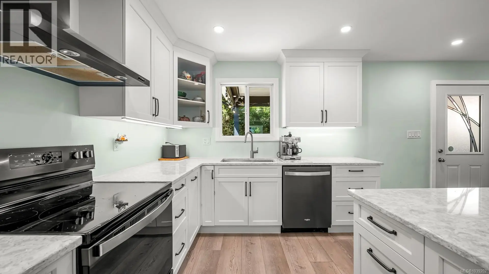 2772 Ulverston Ave - Image 3