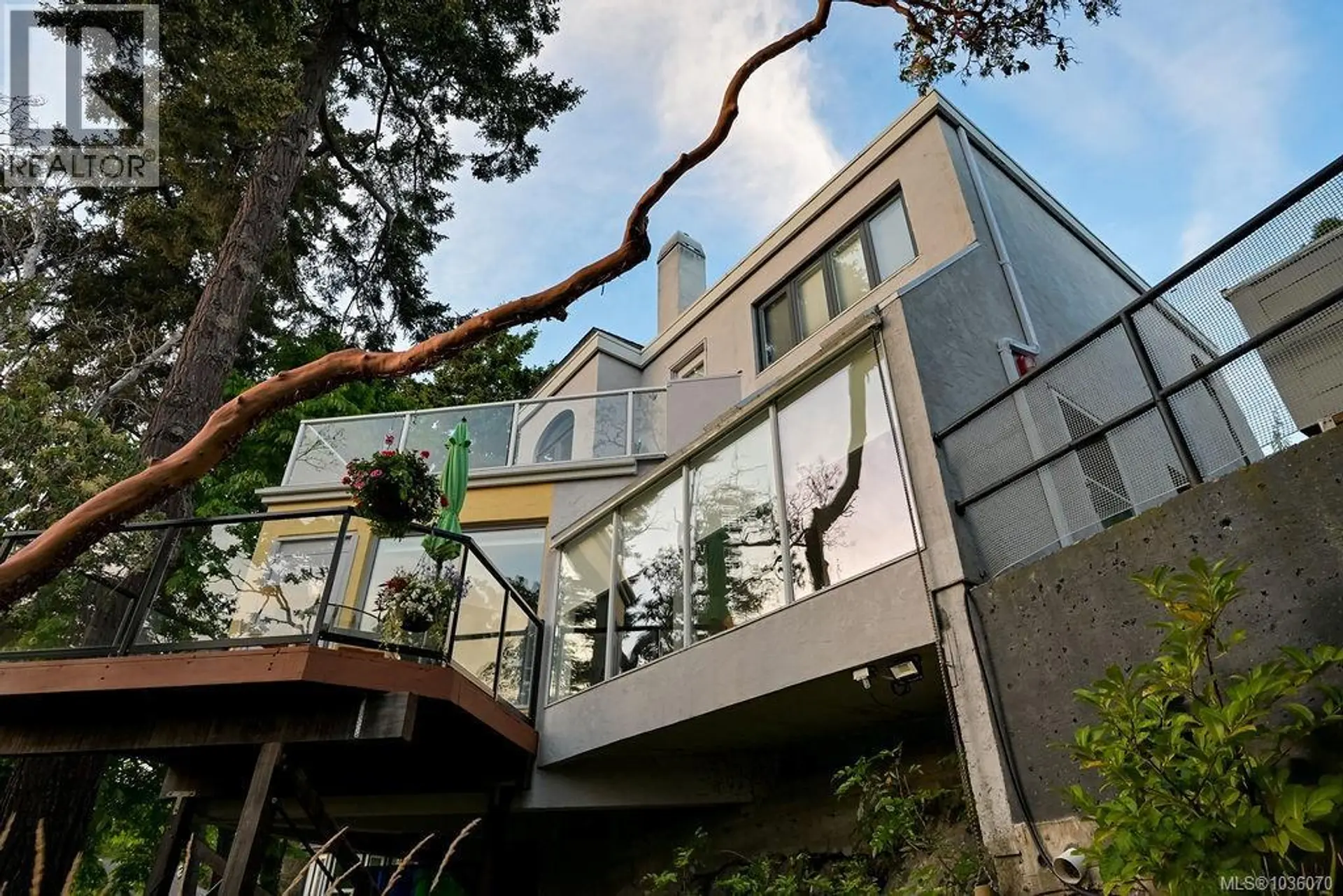 Property at 317 Bessborough Close, View Royal, BC
