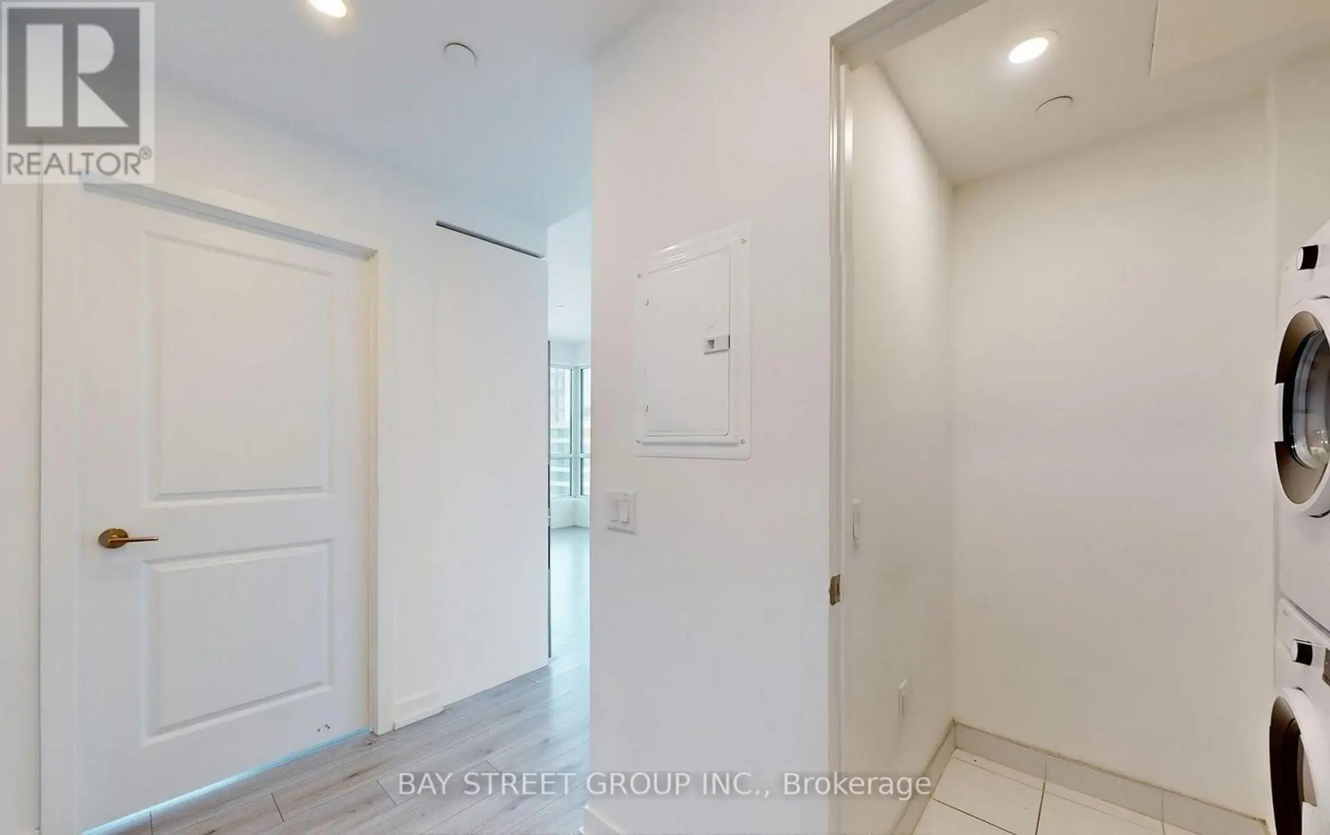 #4010 395 BLOOR STREET E - Image 8