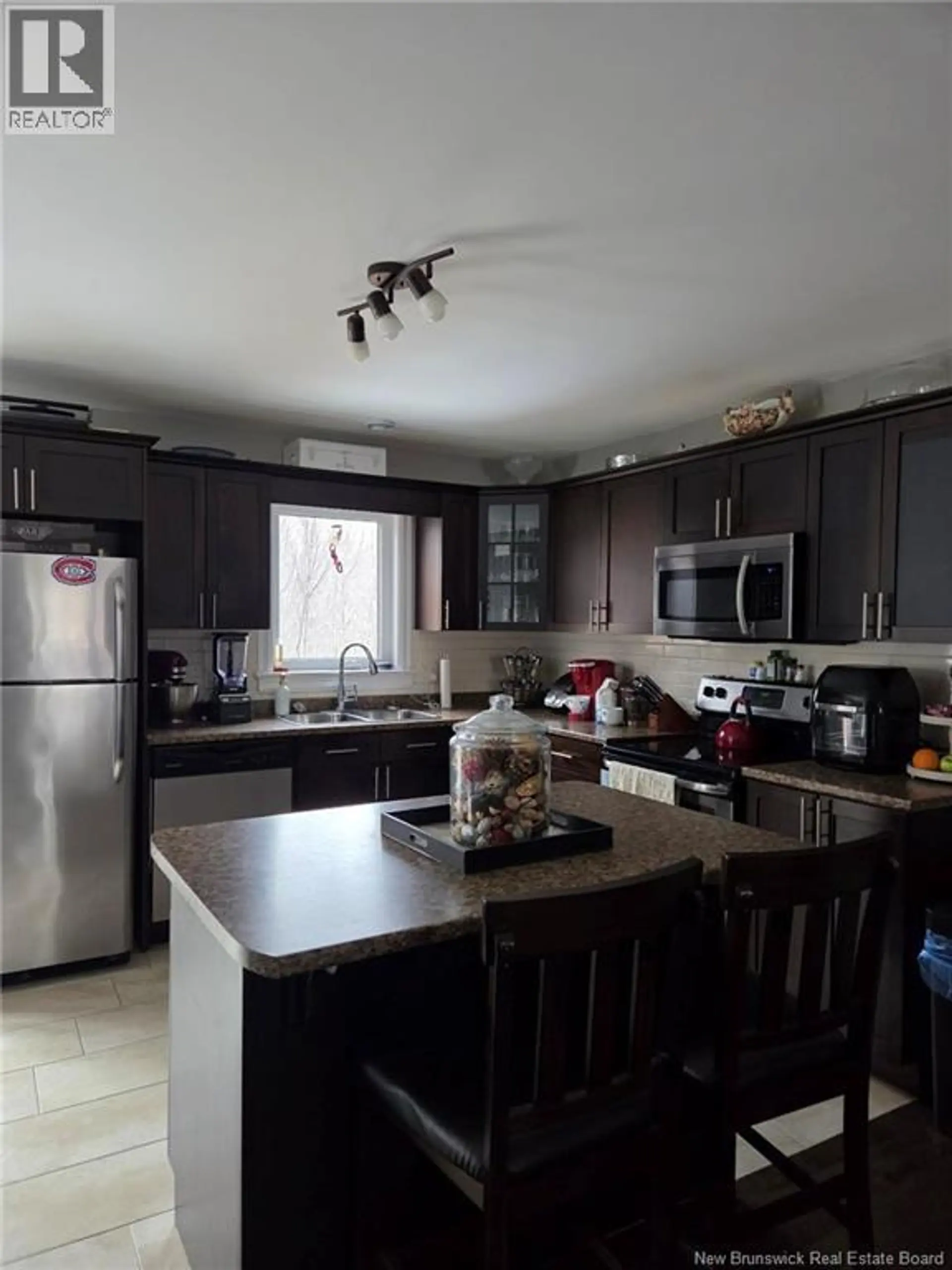 210 Lorette - Image 12