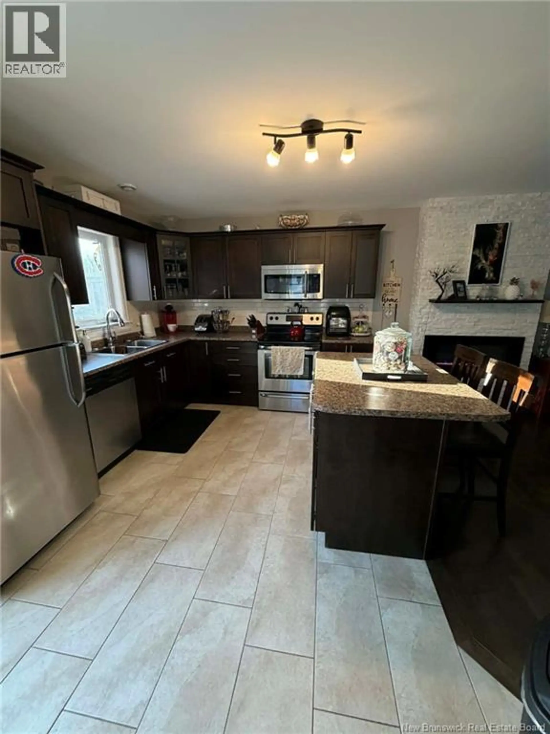 210 Lorette - Image 13