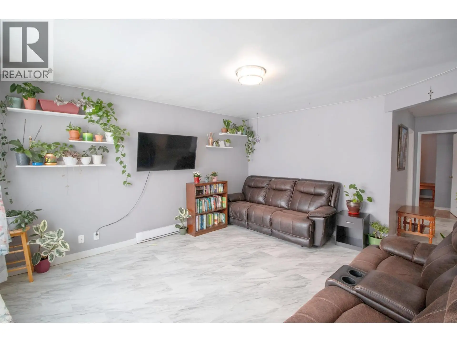 10220 96 AVENUE - Image 6