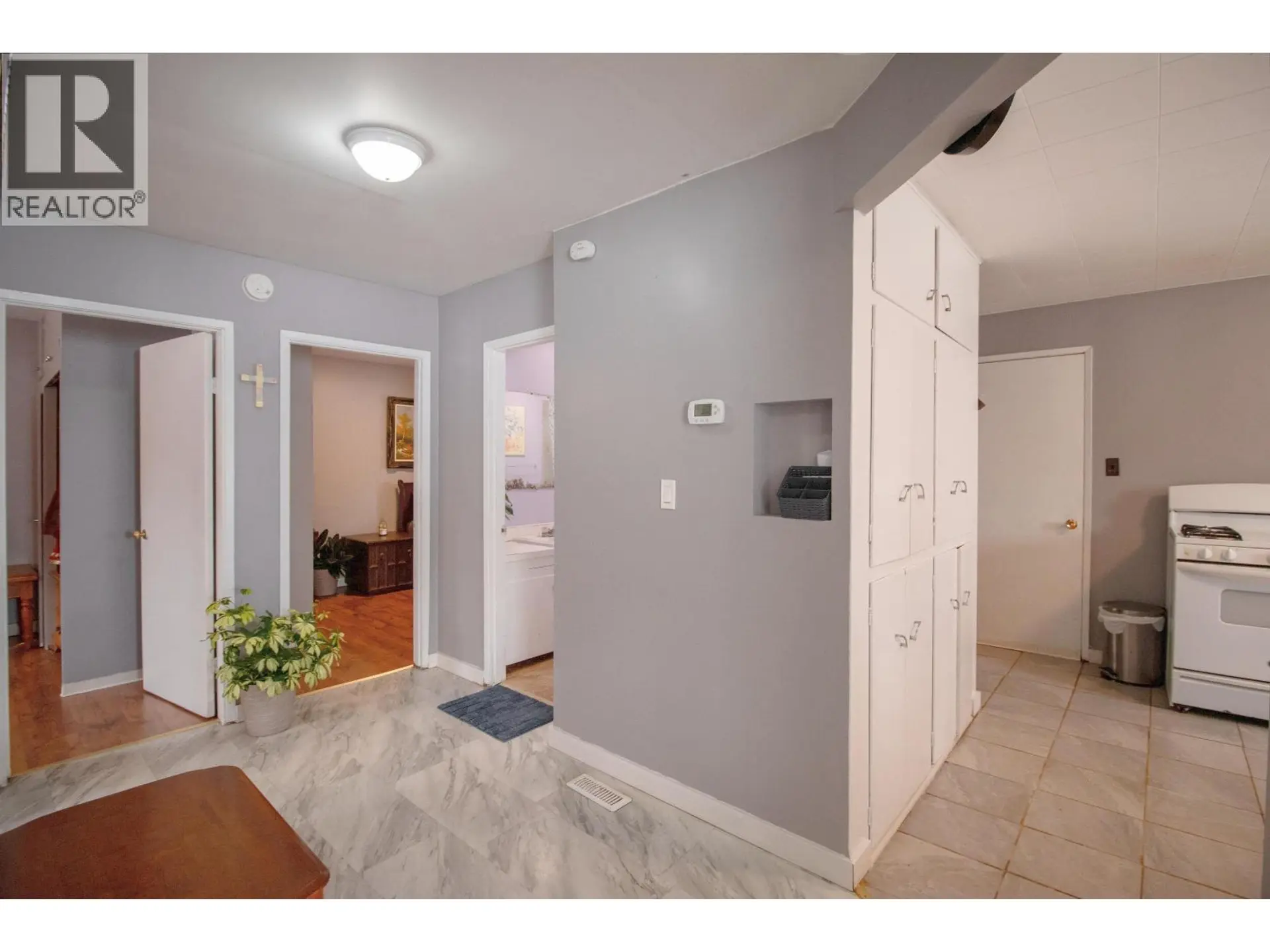 10220 96 AVENUE - Image 14