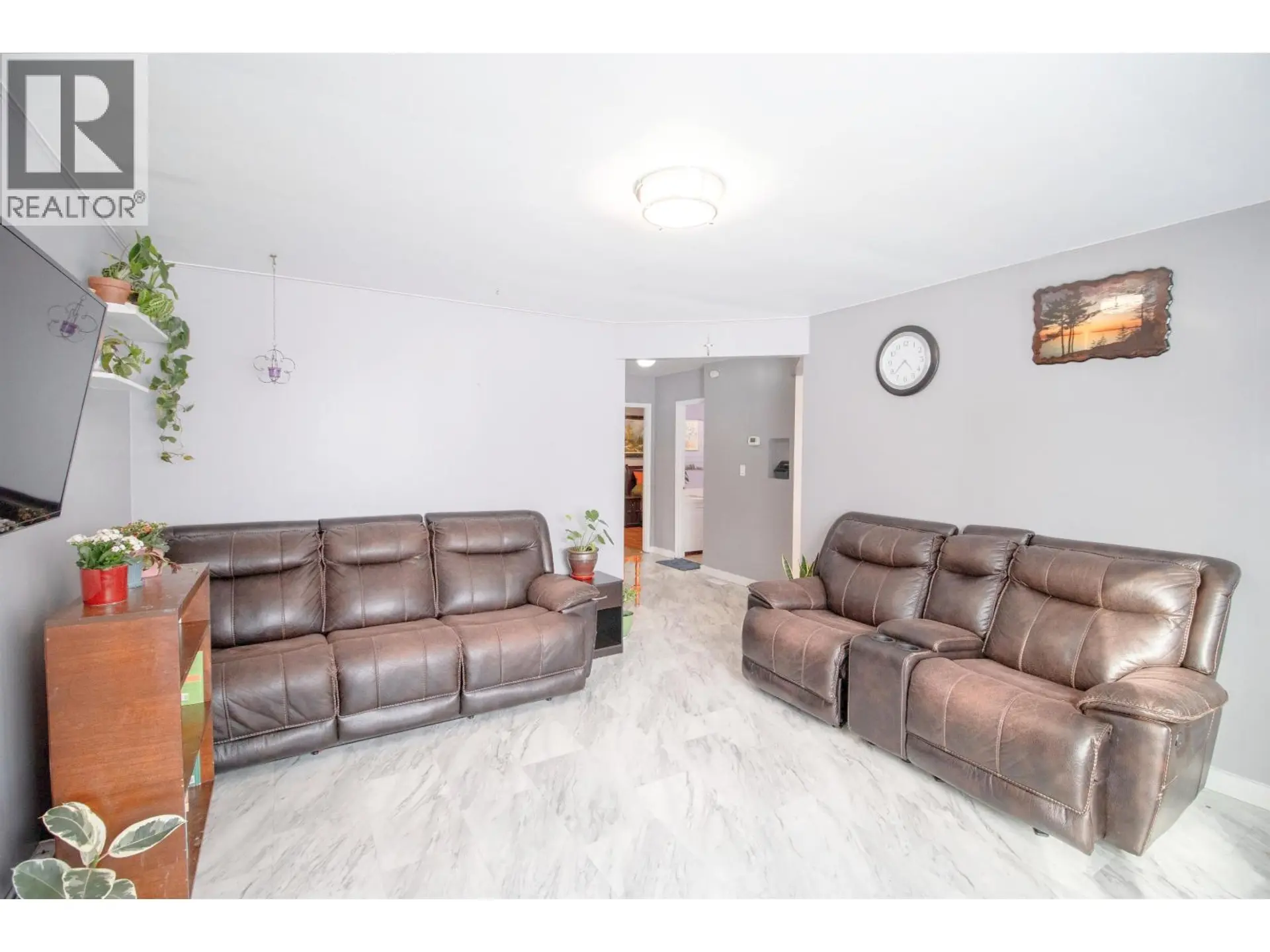10220 96 AVENUE - Image 5