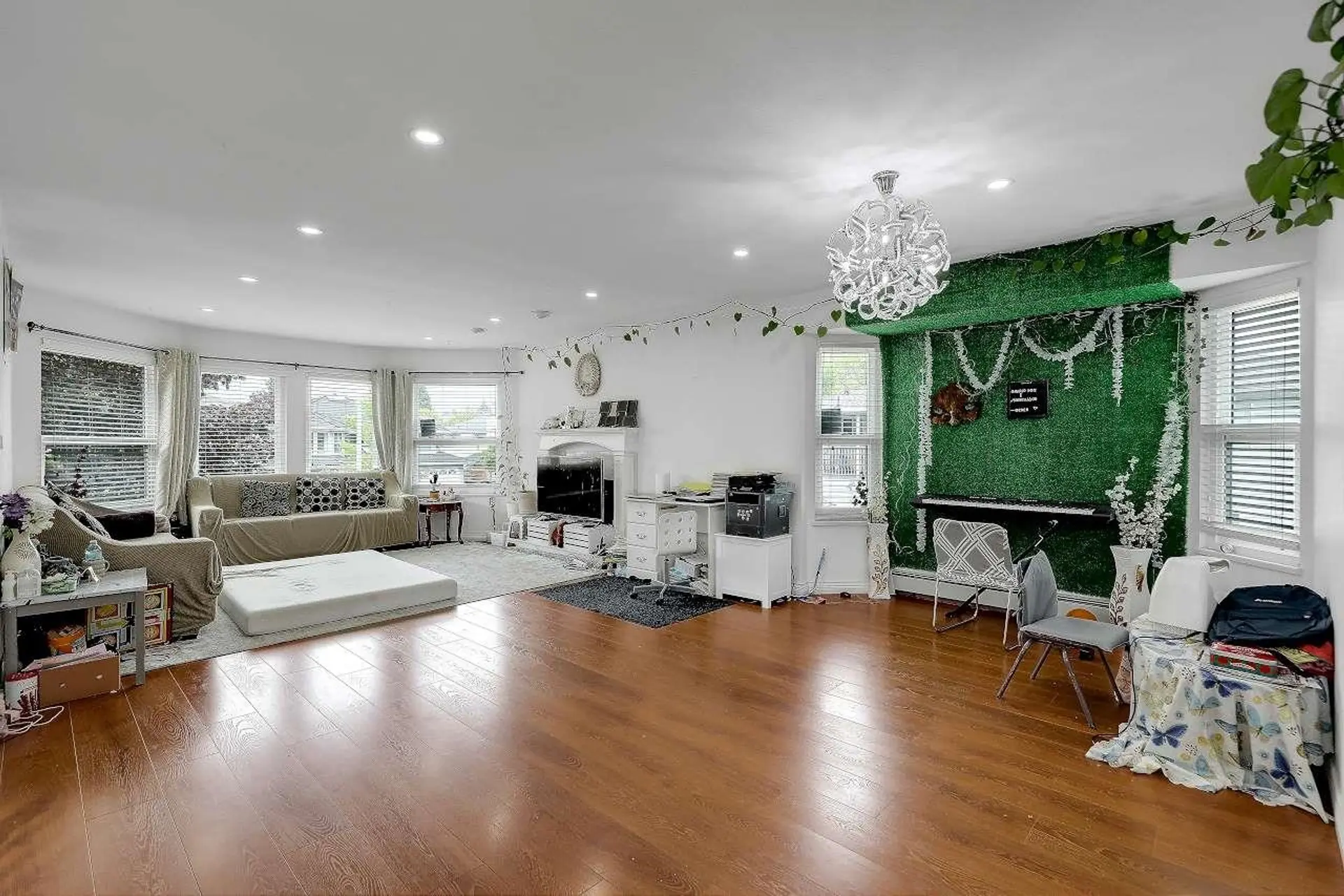 13724 91 Avenue - Image 2