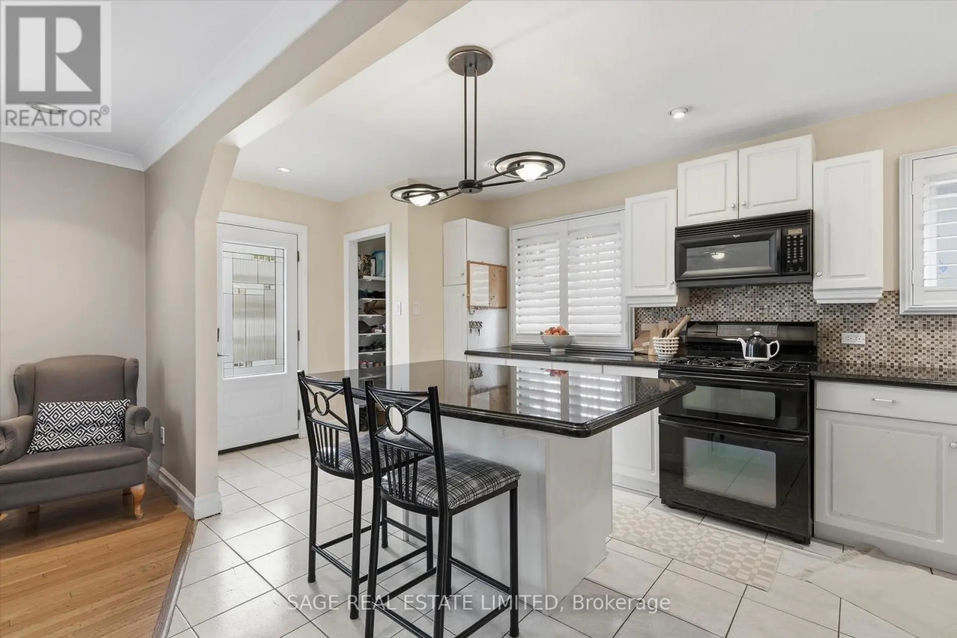 11 CHELSEA DRIVE - Image 6