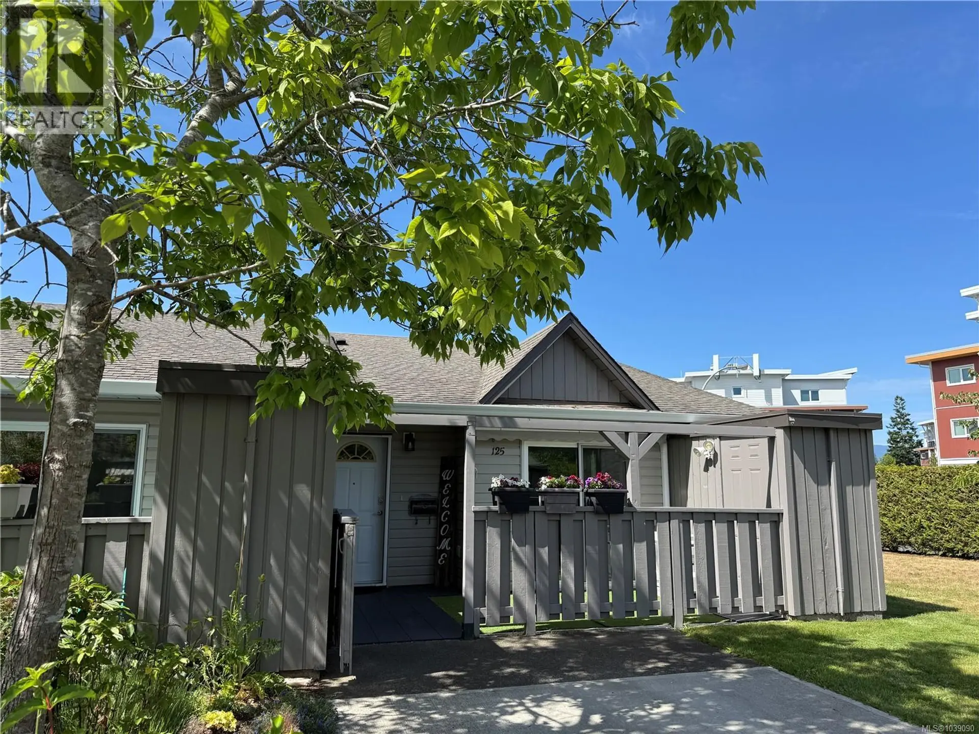 Property at #125 2191 Murrelet Dr, Comox, BC
