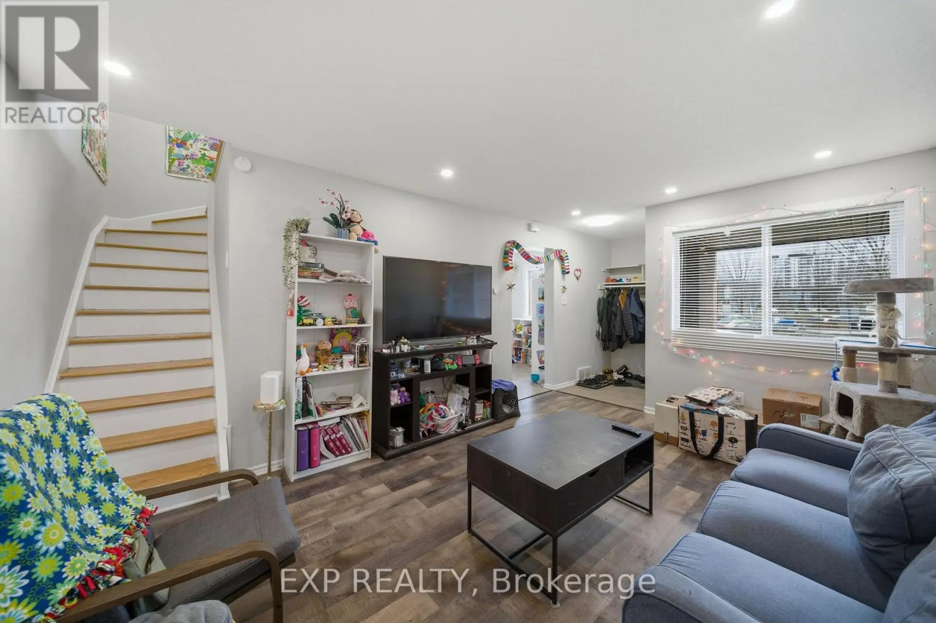 #11 1675 HEATHERINGTON ROAD - Image 4