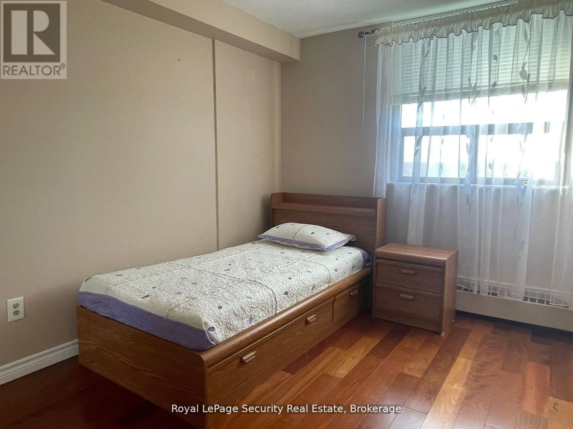 #805 2556 ARGYLE ROAD - Image 13