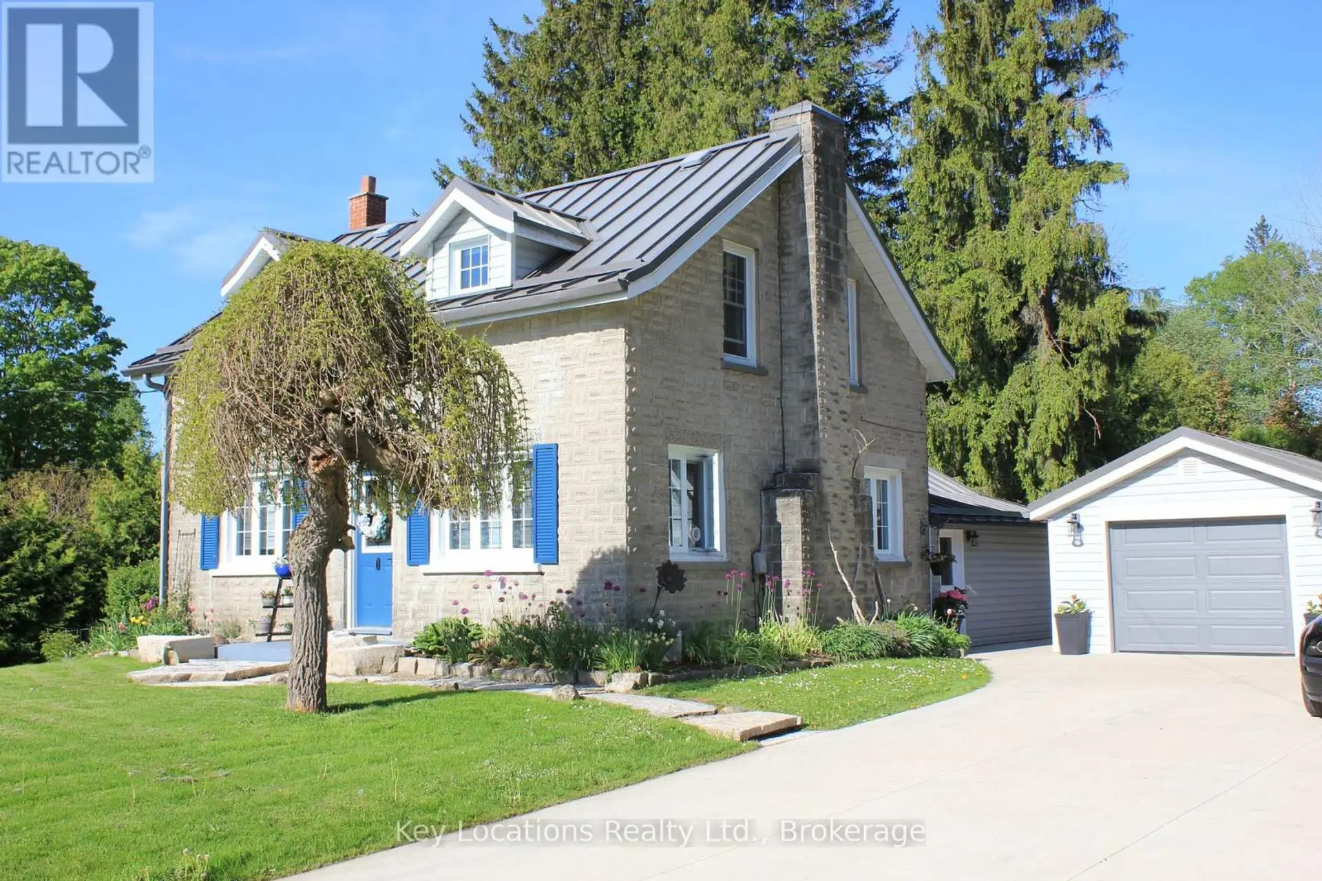 724 GOULD STREET N - Image 2