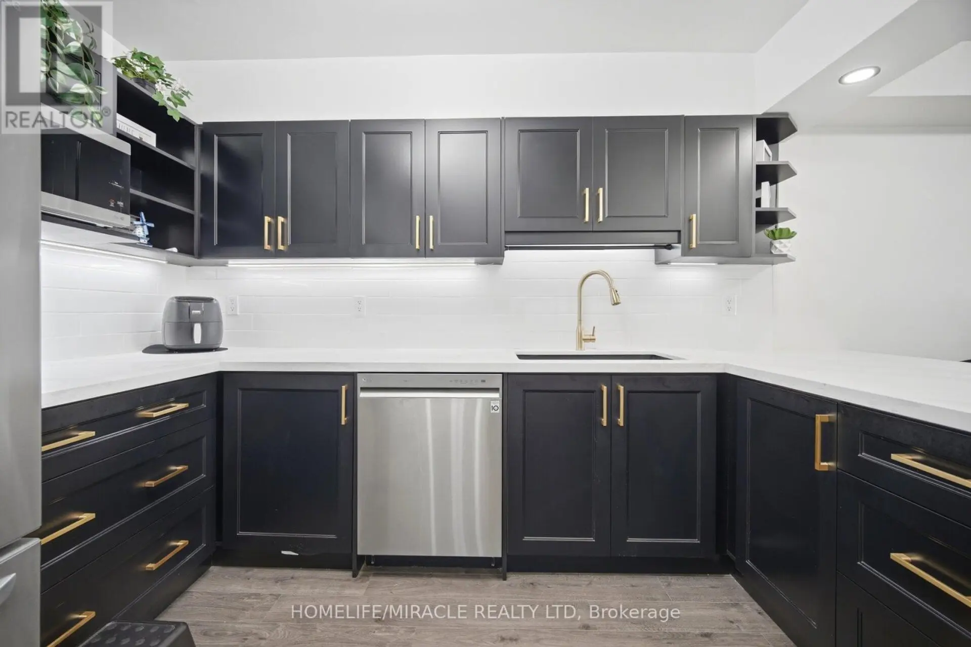 #102 238 ALBION ROAD - Image 2