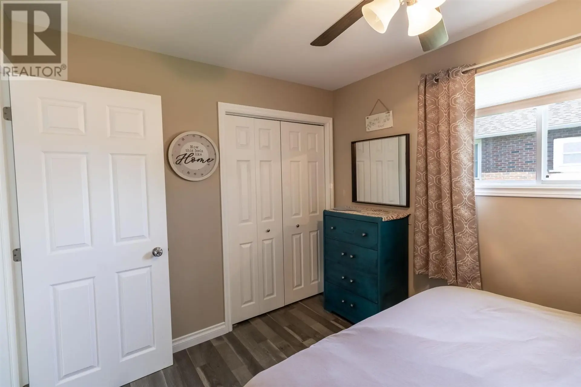 8 Dawson AVE - Image 15
