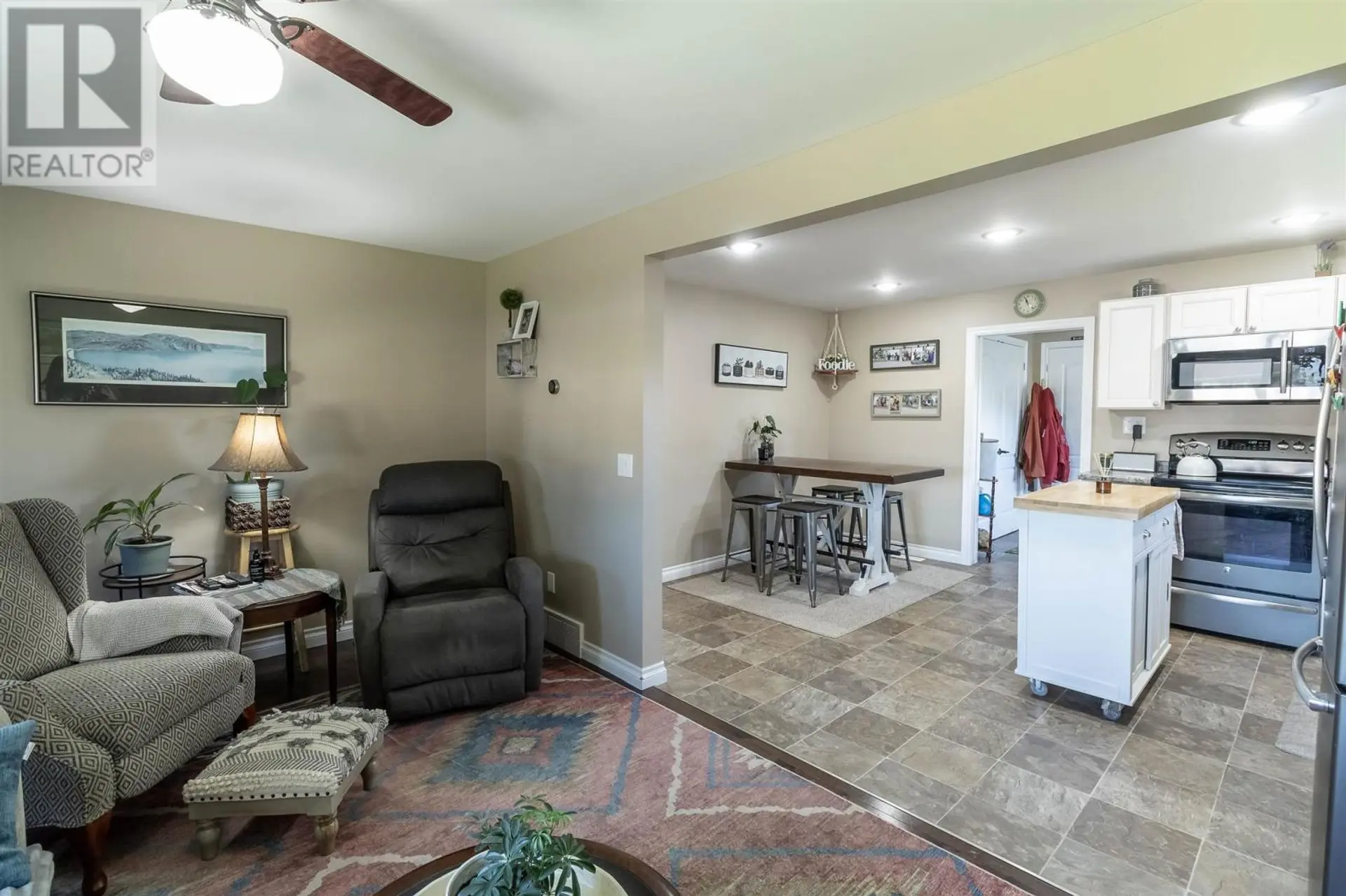 8 Dawson AVE - Image 5
