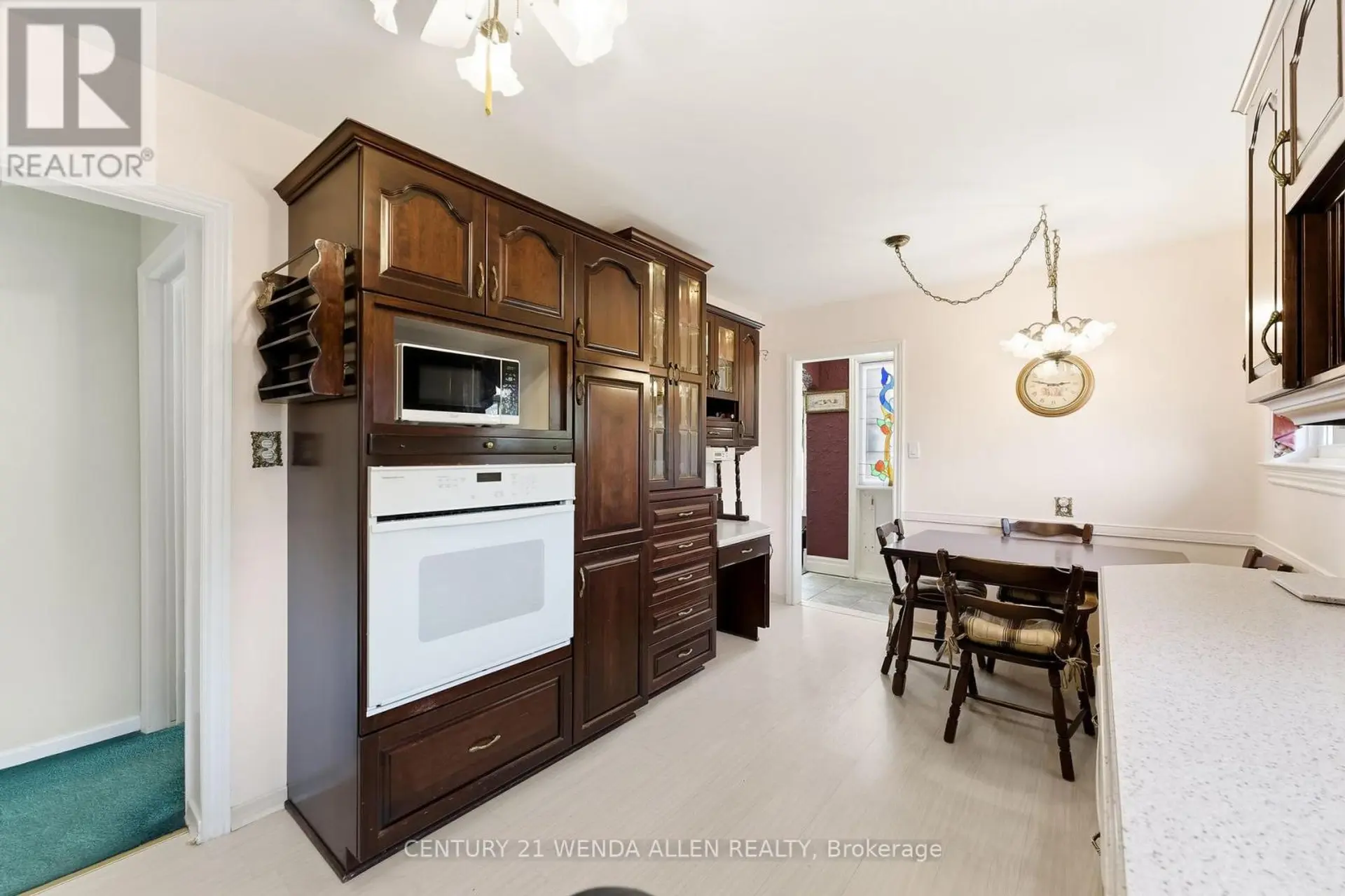 903 GRENOBLE BOULEVARD - Image 6
