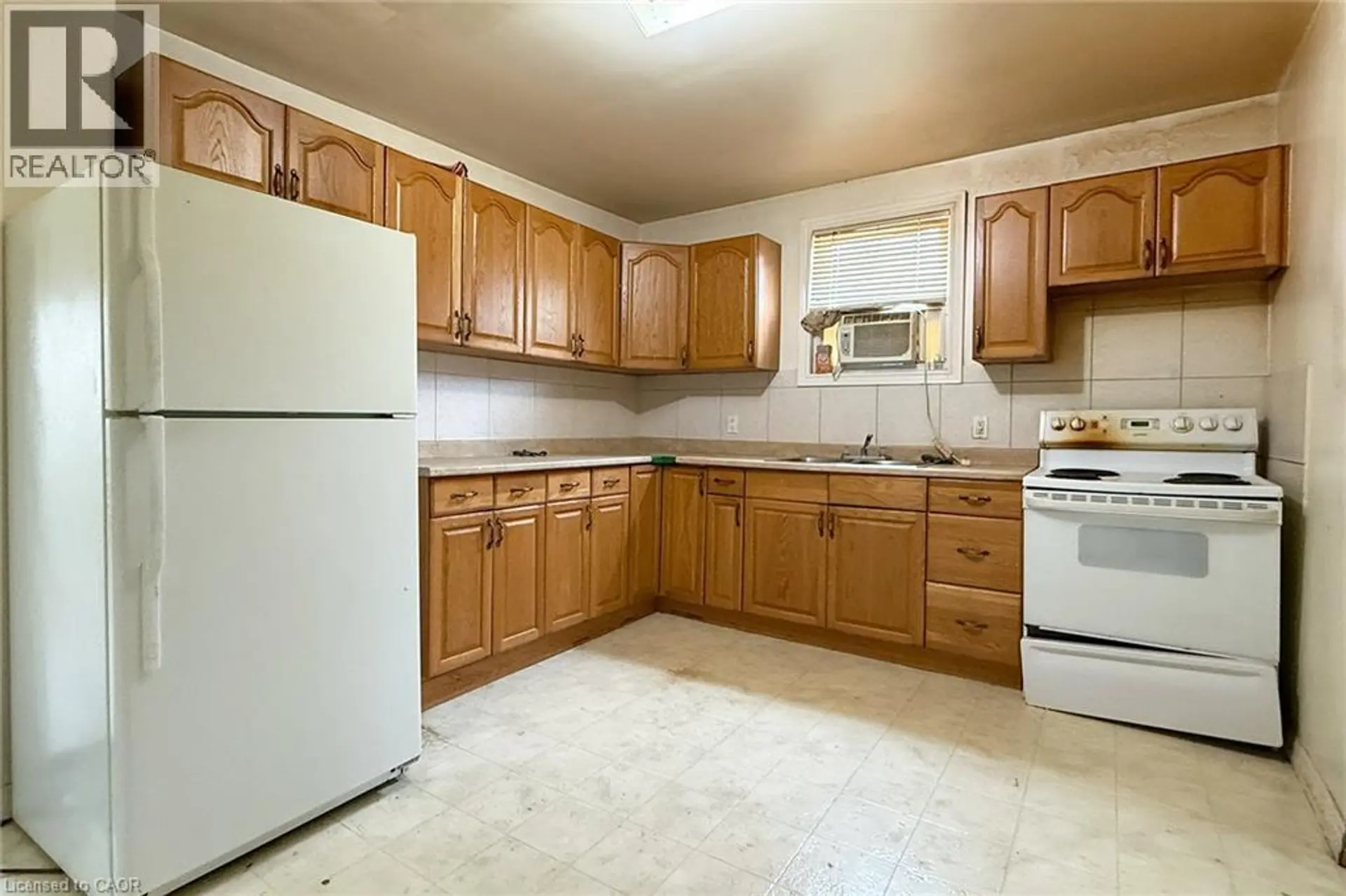 258-260 EMERSON Street - Image 10