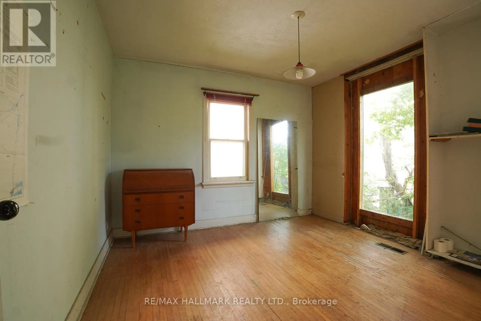 63 HIGHVIEW AVENUE - Image 7