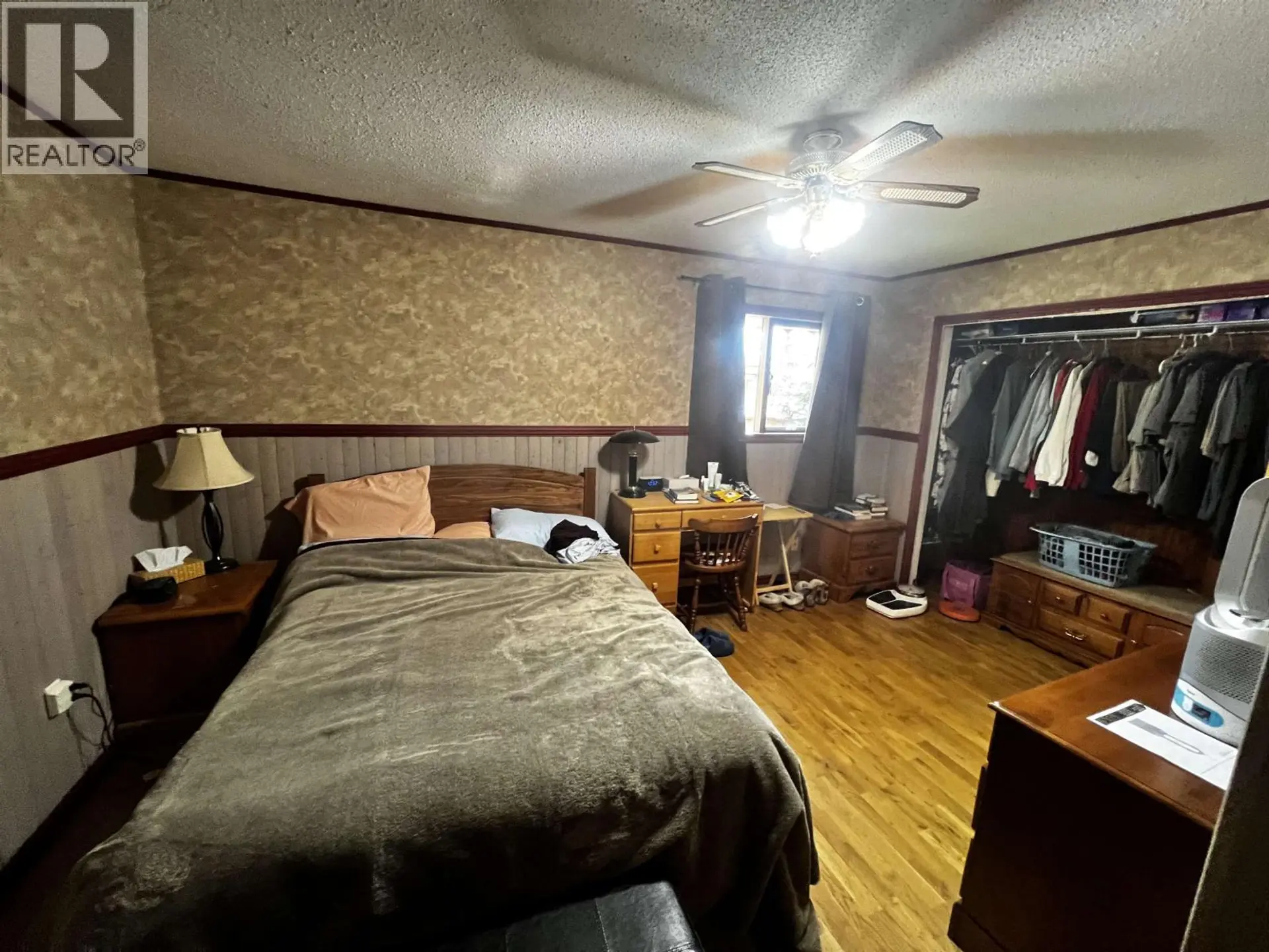 4178 BROADWAY AVENUE - Image 11