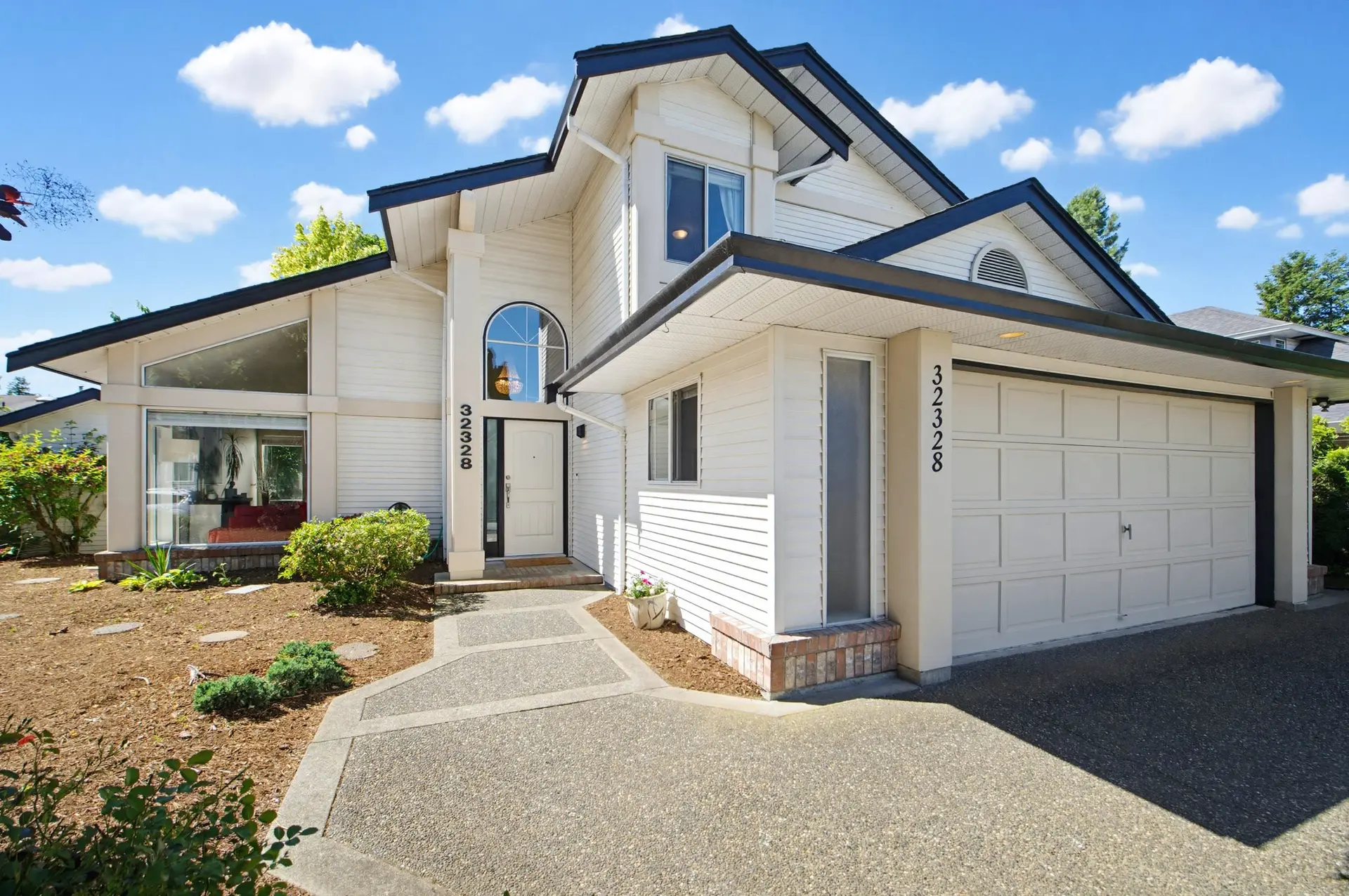 Property at 32328 Slocan Drive, Abbotsford, BC