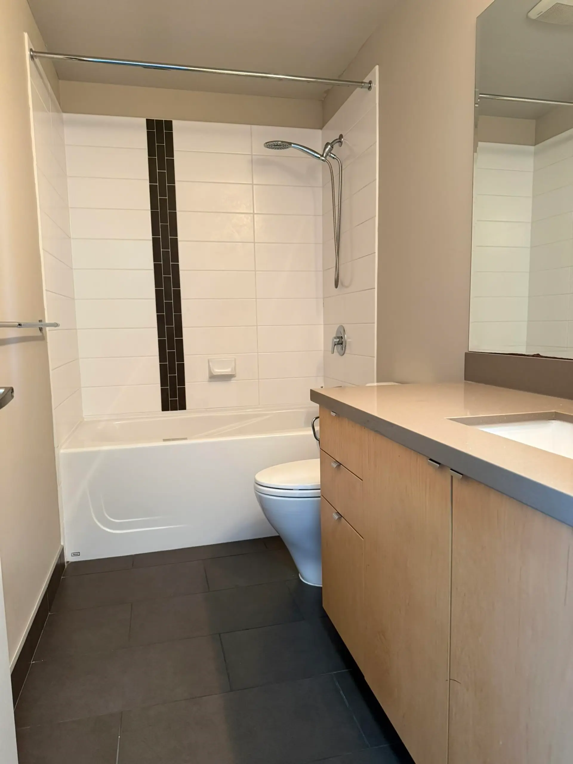 #507 9025 Highland Court - Image 8