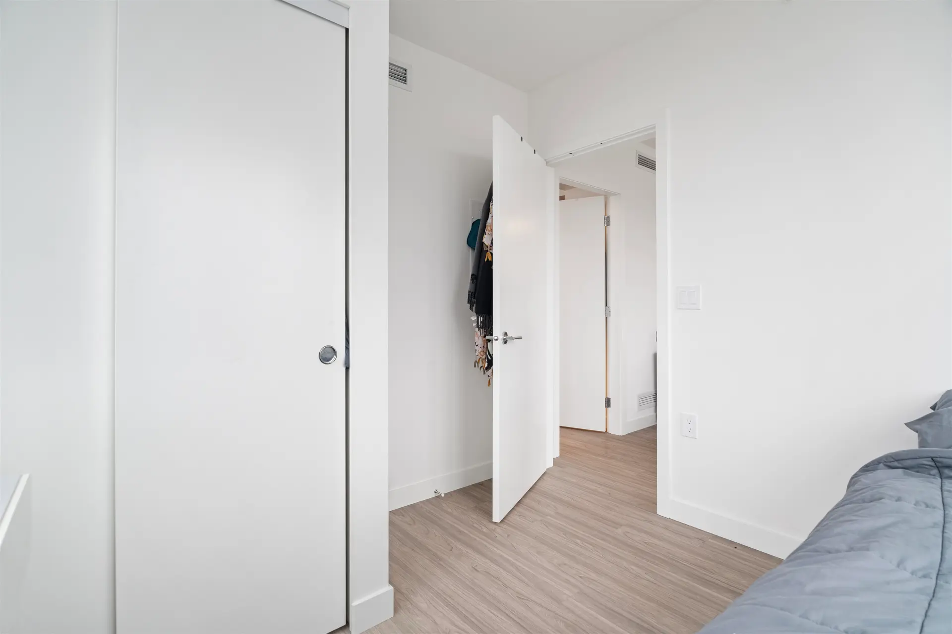 #1605 13675 107a Avenue - Image 8