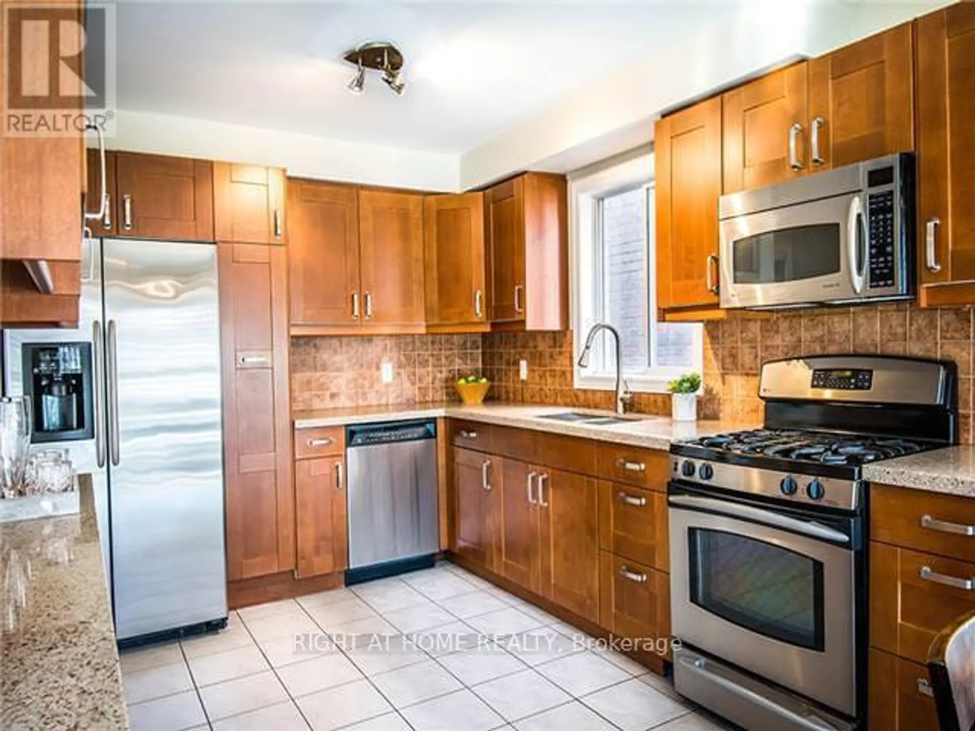 1469 DERBY COUNTY CRESCENT - Image 9