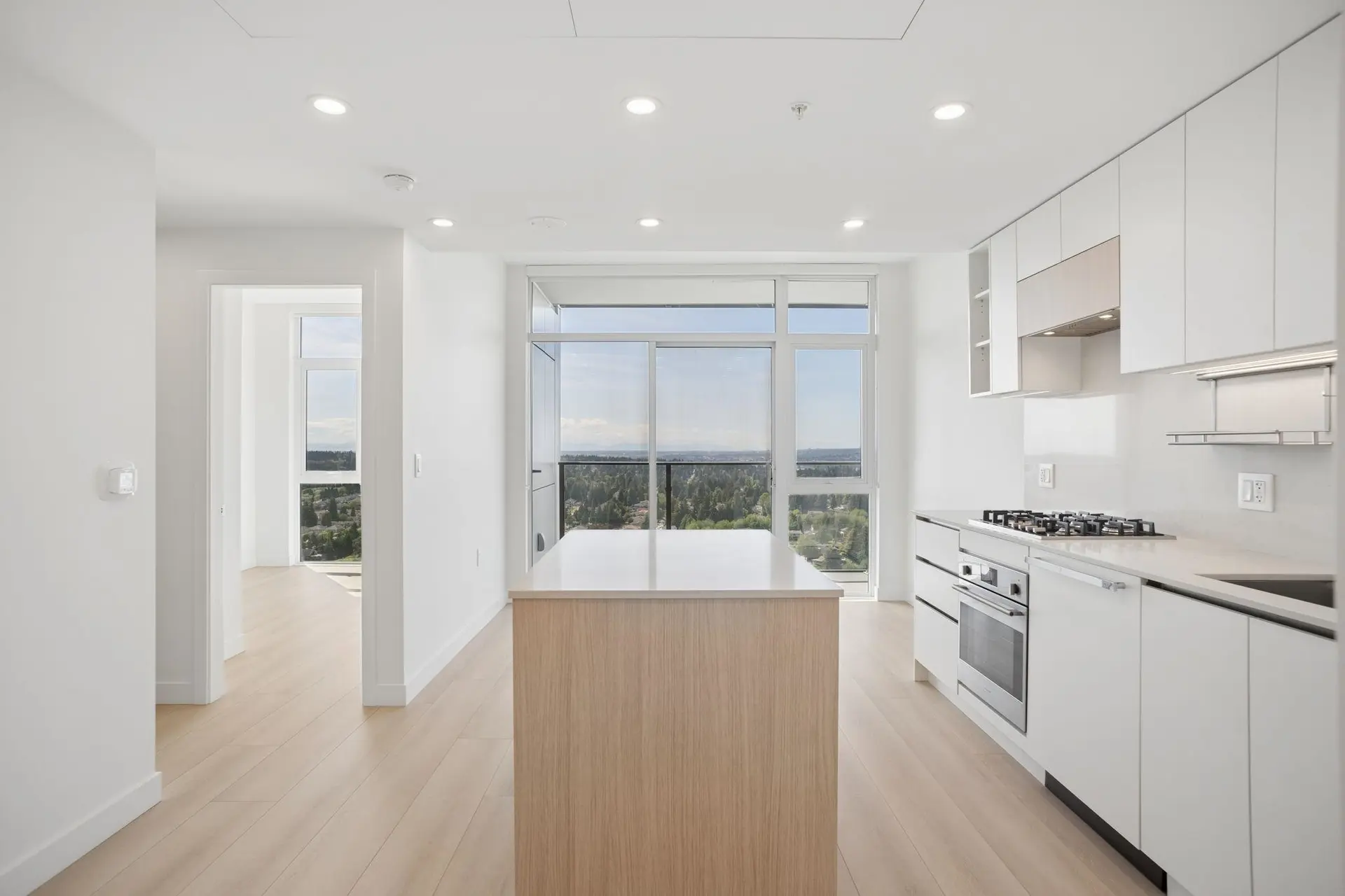 #2305 13573 98a Avenue - Image 2