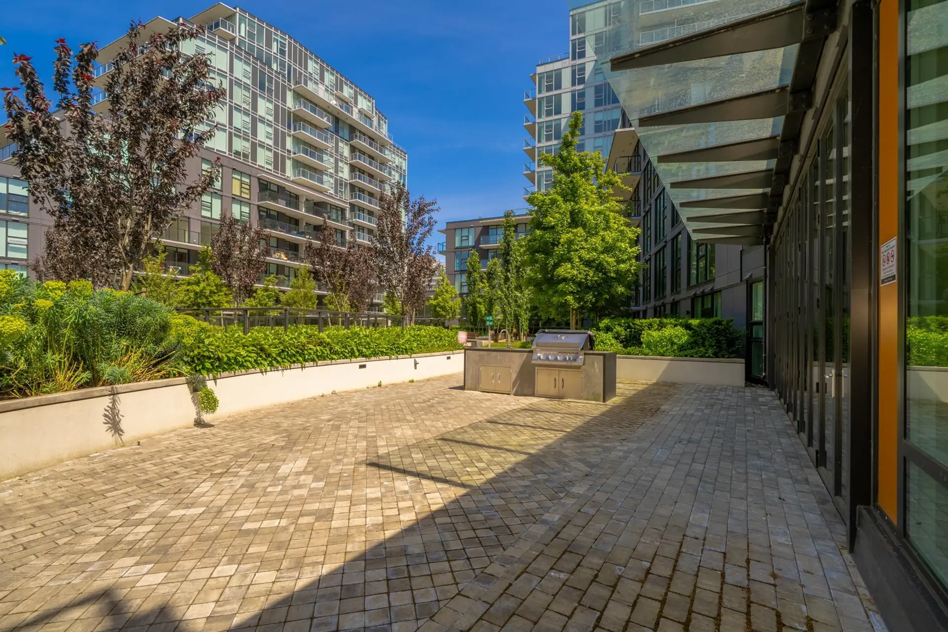 #1202 8111 Park Road - Image 4