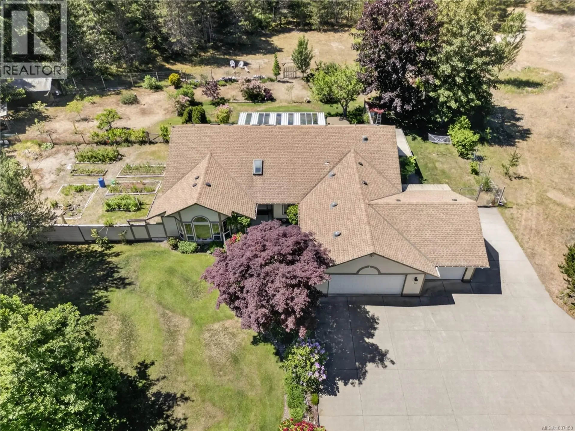 Property at 657 Sierra Pines Rd, Comox, BC