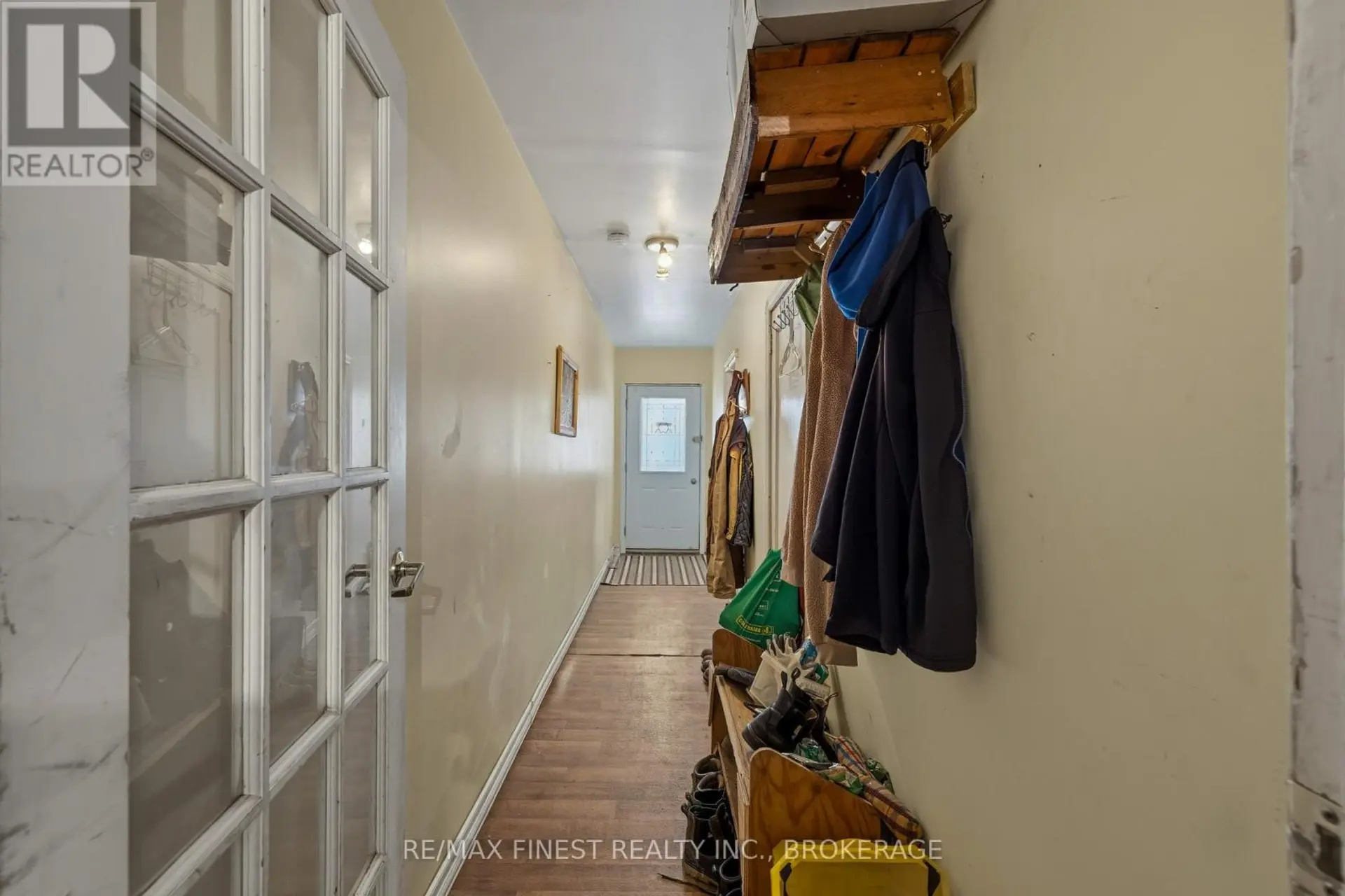45 GRAHAM STREET W - Image 3