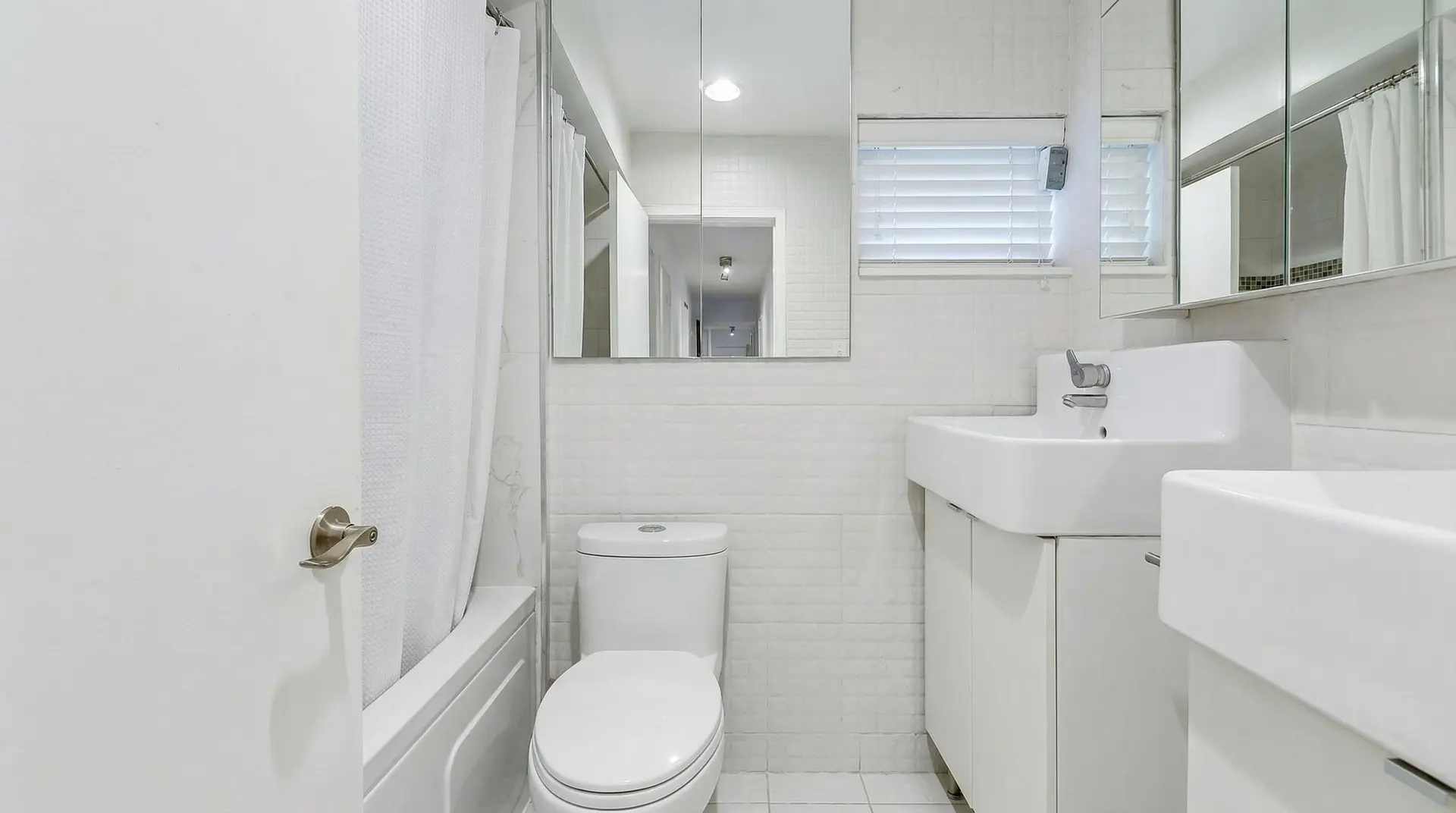 #91 5820 Hastings Street - Image 4