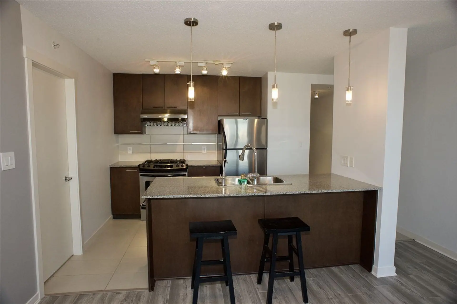 Property at #1102 5811 No. 3 Road, Richmond, BC