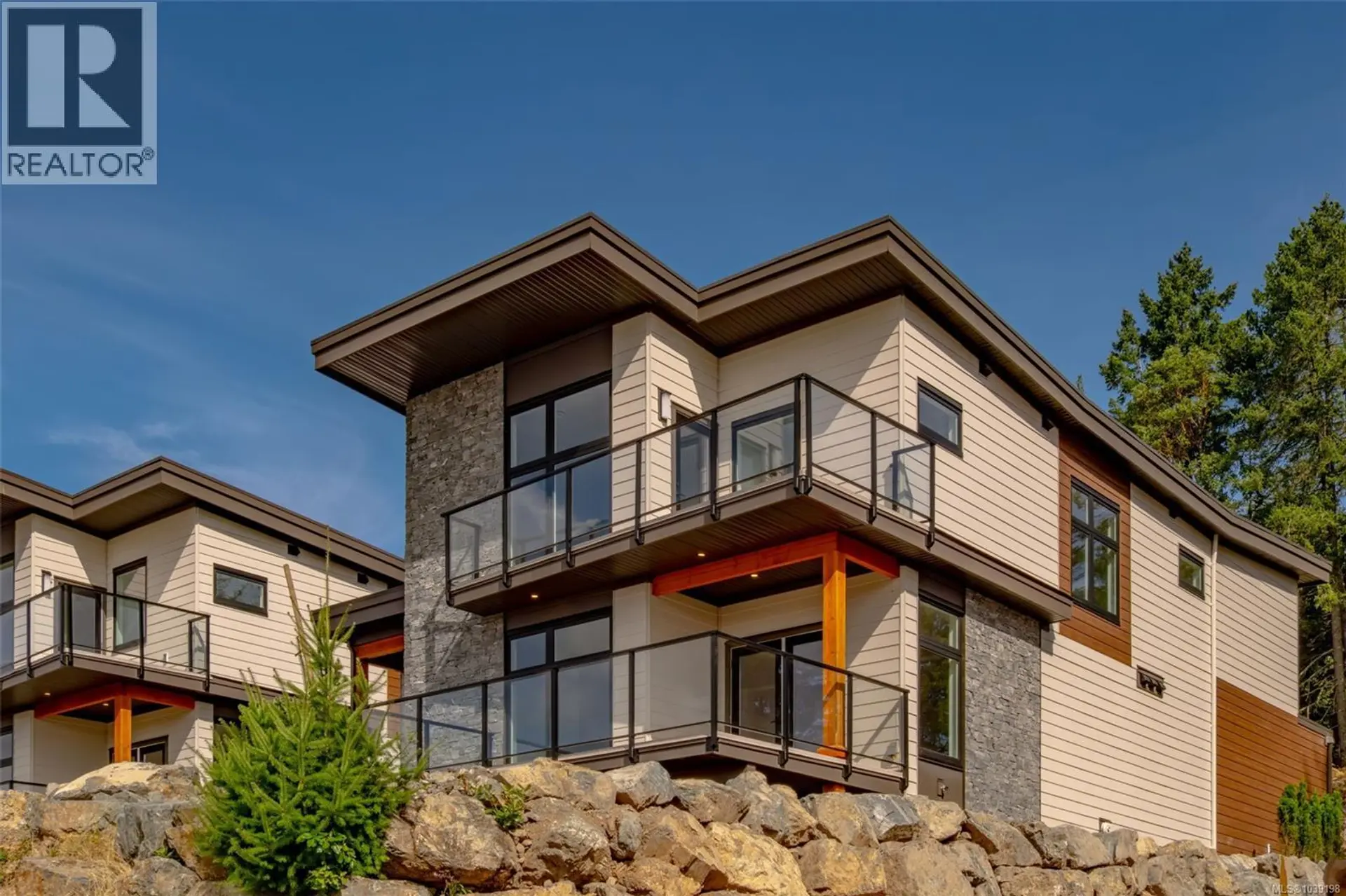 #105 1220 Manzanita Pl - Image 3