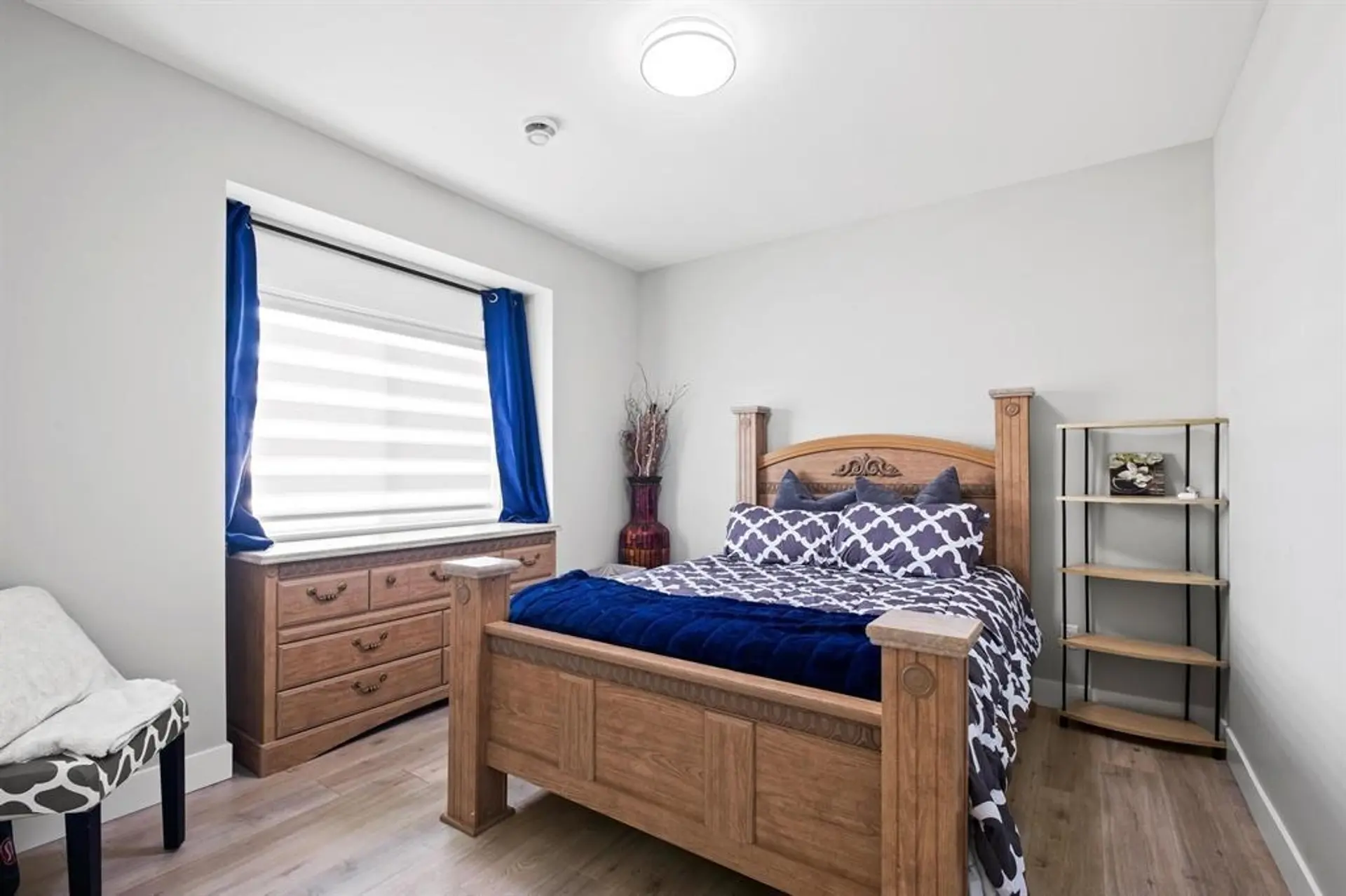 19436 72a Avenue - Image 11