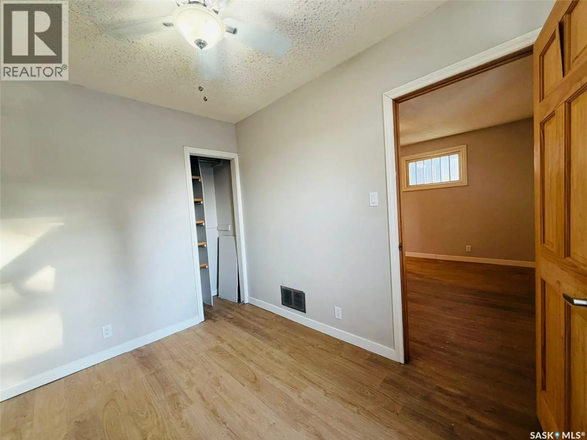 1035 Wallace STREET - Image 19