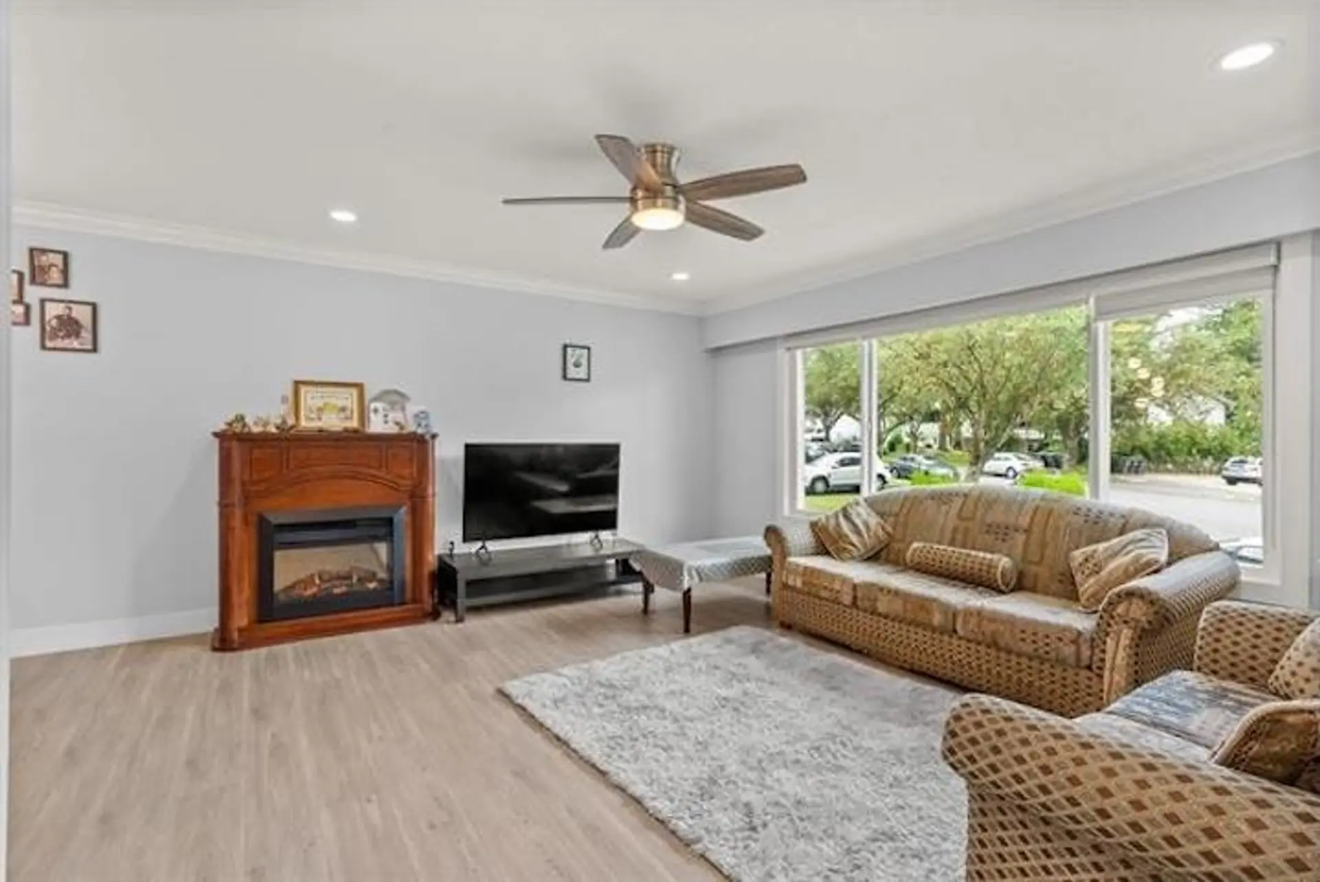 15077 86b Avenue - Image 2