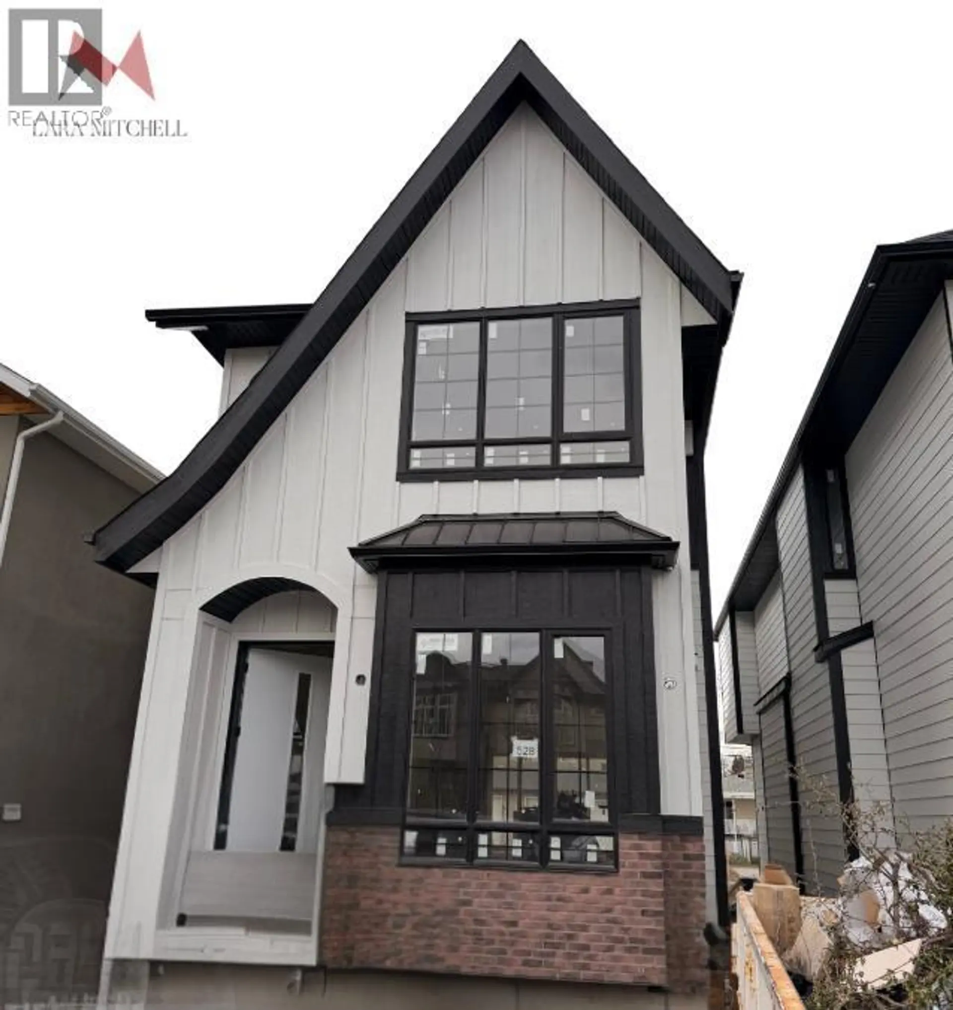 528 52 Avenue SW - Image 2