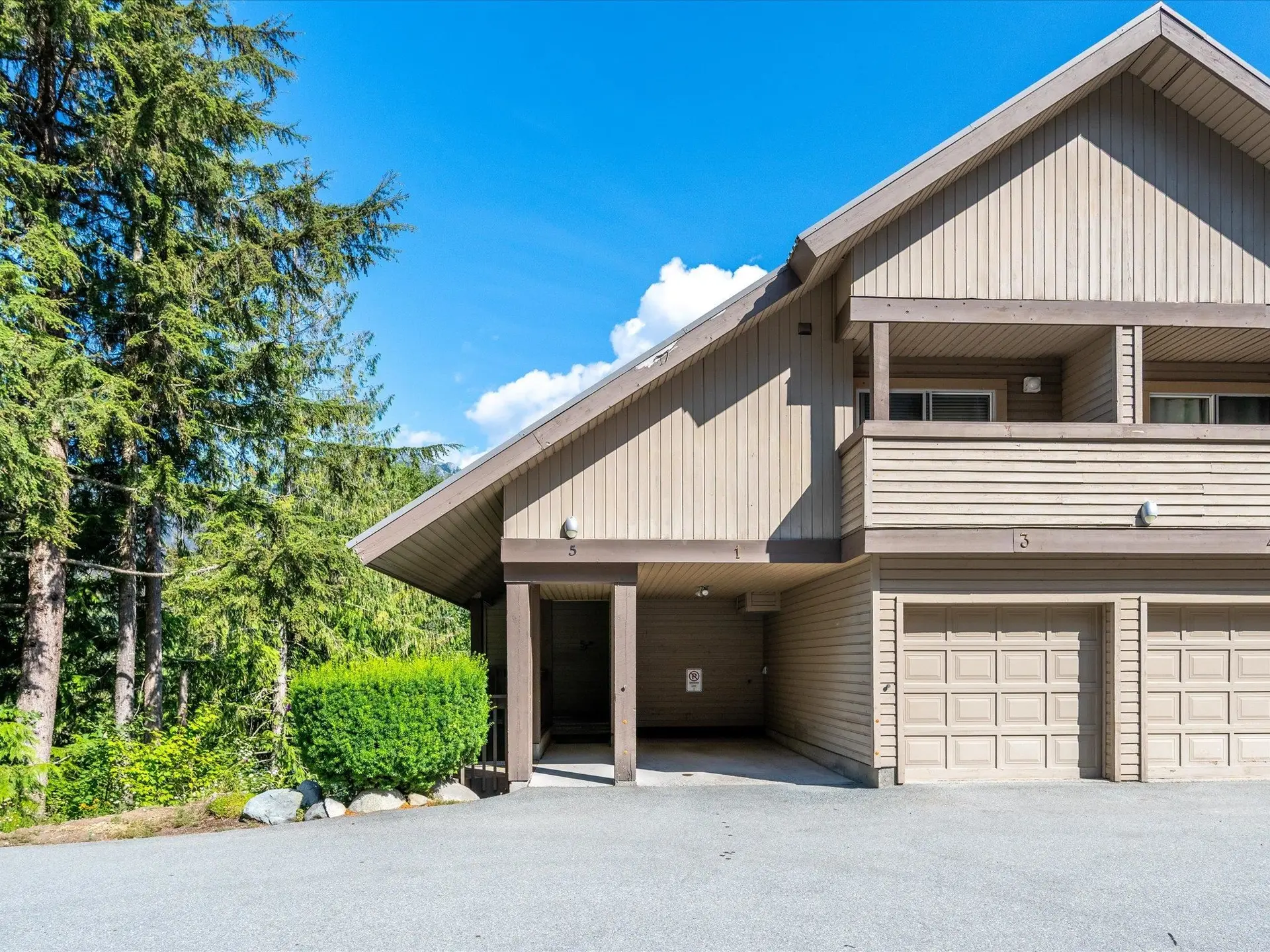 #1 2240 Gondola Way - Image 17