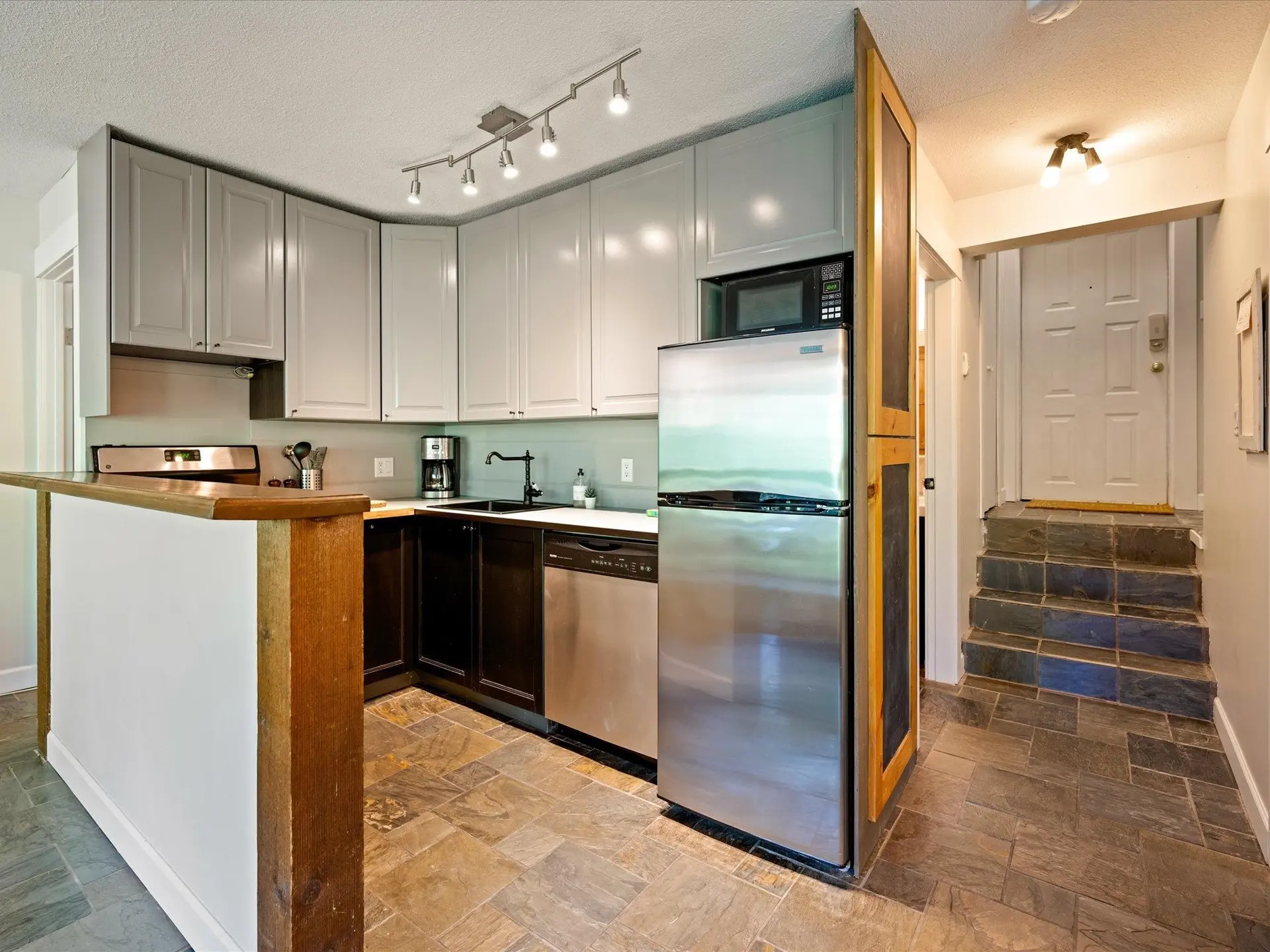 #1 2240 Gondola Way - Image 5