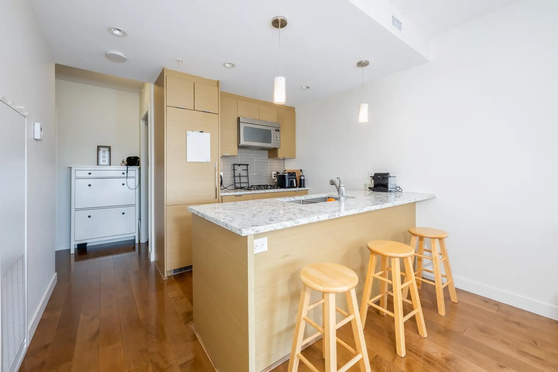 #309 4083 Cambie Street - Image 6