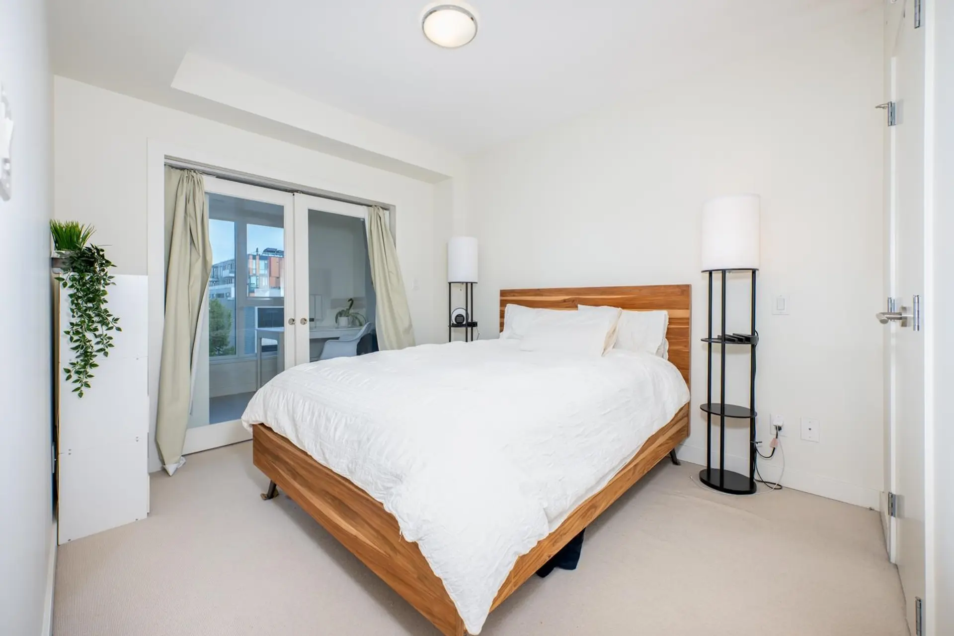 #309 4083 Cambie Street - Image 14