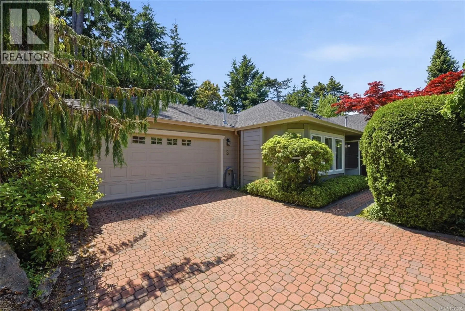 Property at #3 118 Aldersmith Pl, View Royal, BC