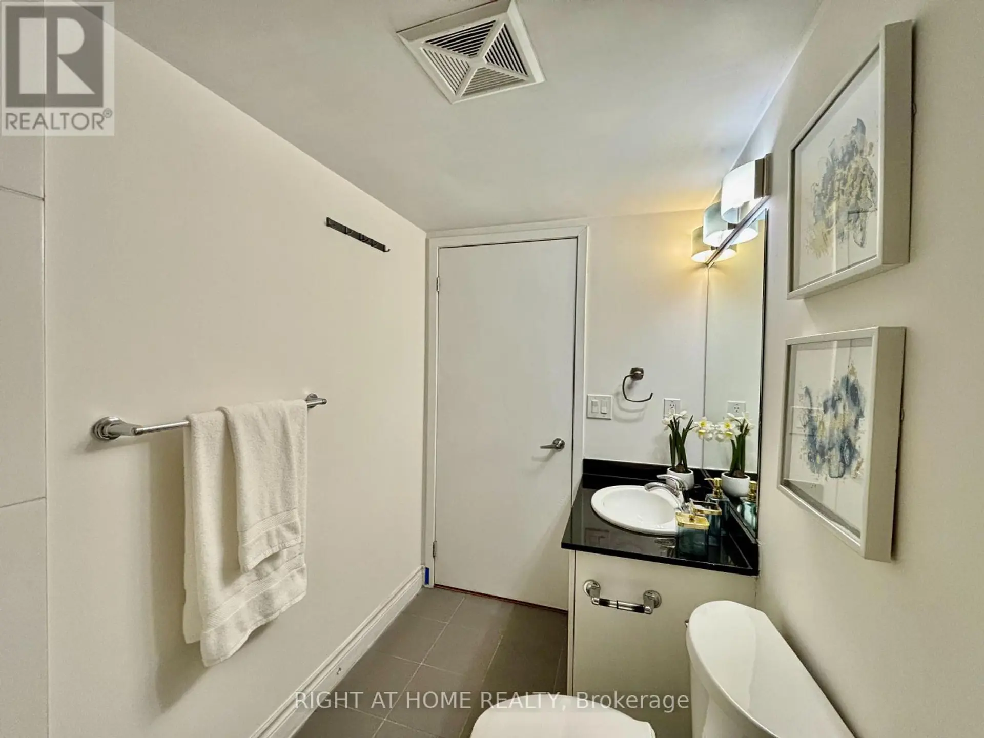 #503 12 YONGE STREET - Image 12