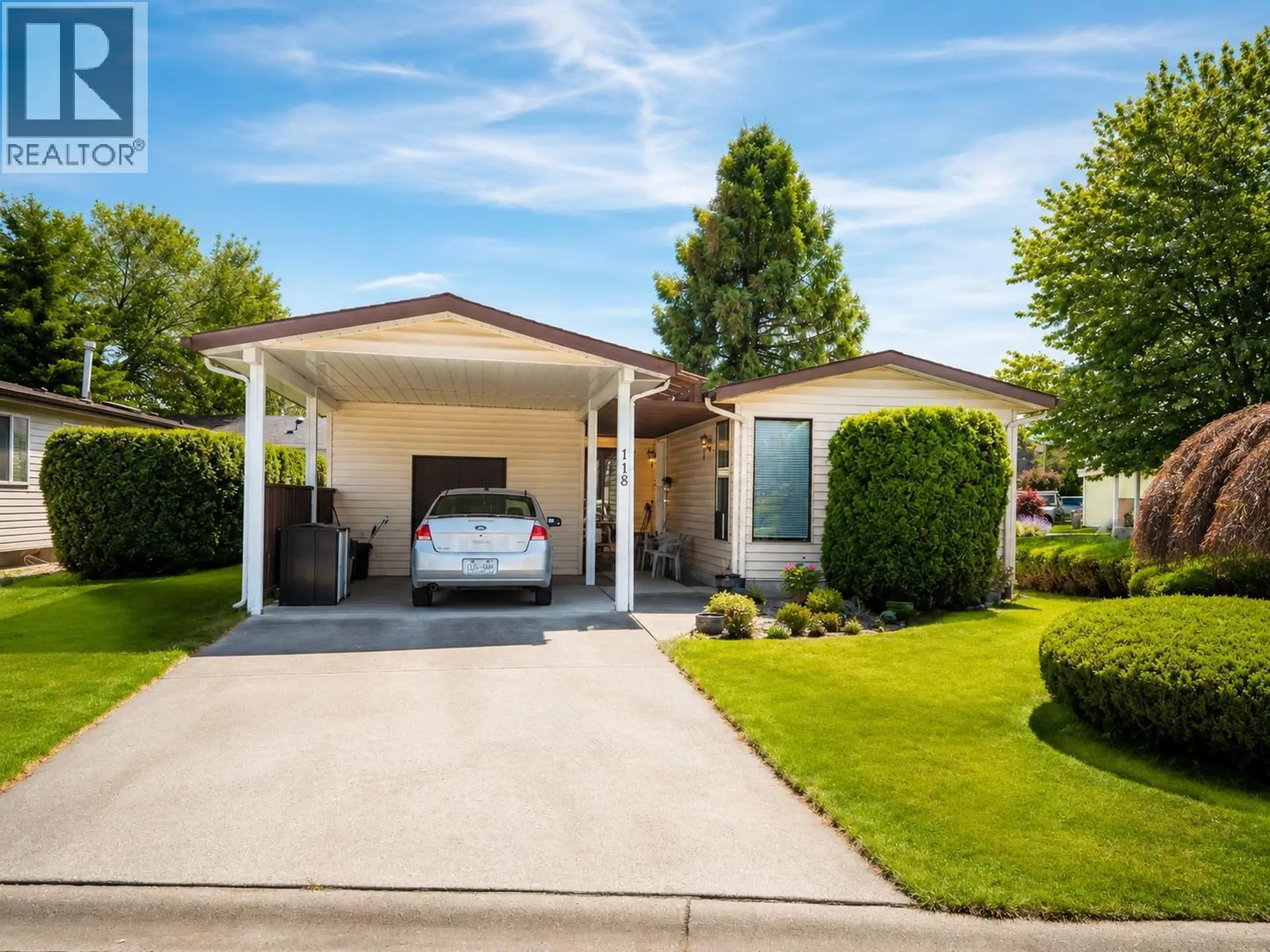 Property at #118 1255 Raymer Avenue, Kelowna, BC