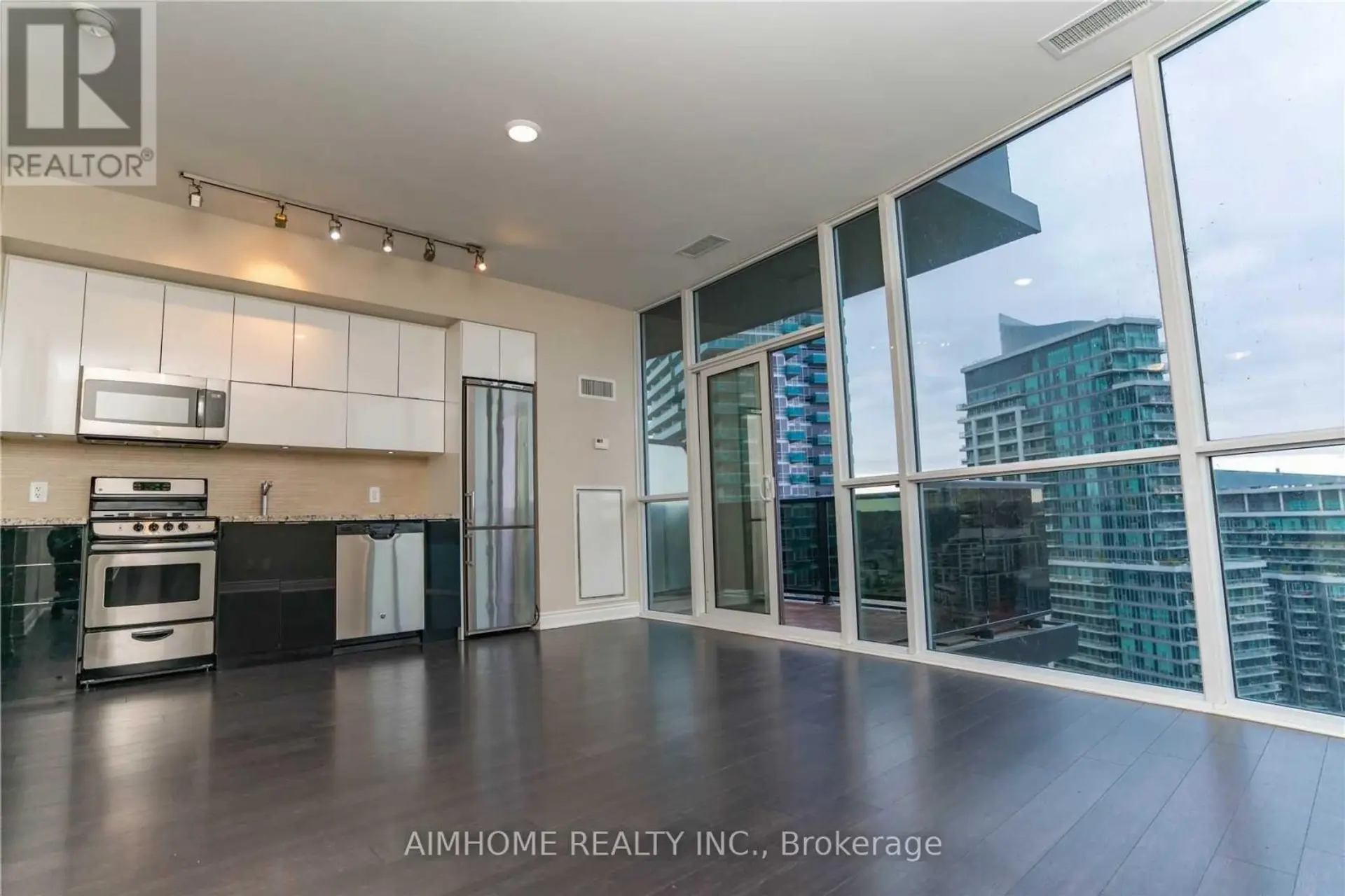 #1601 80 MARINE PARADE DRIVE - Image 12