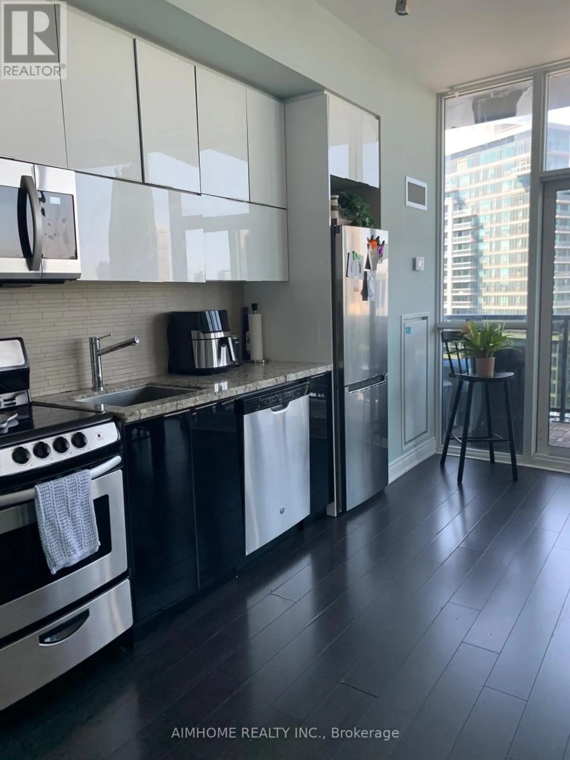 #1601 80 MARINE PARADE DRIVE - Image 6