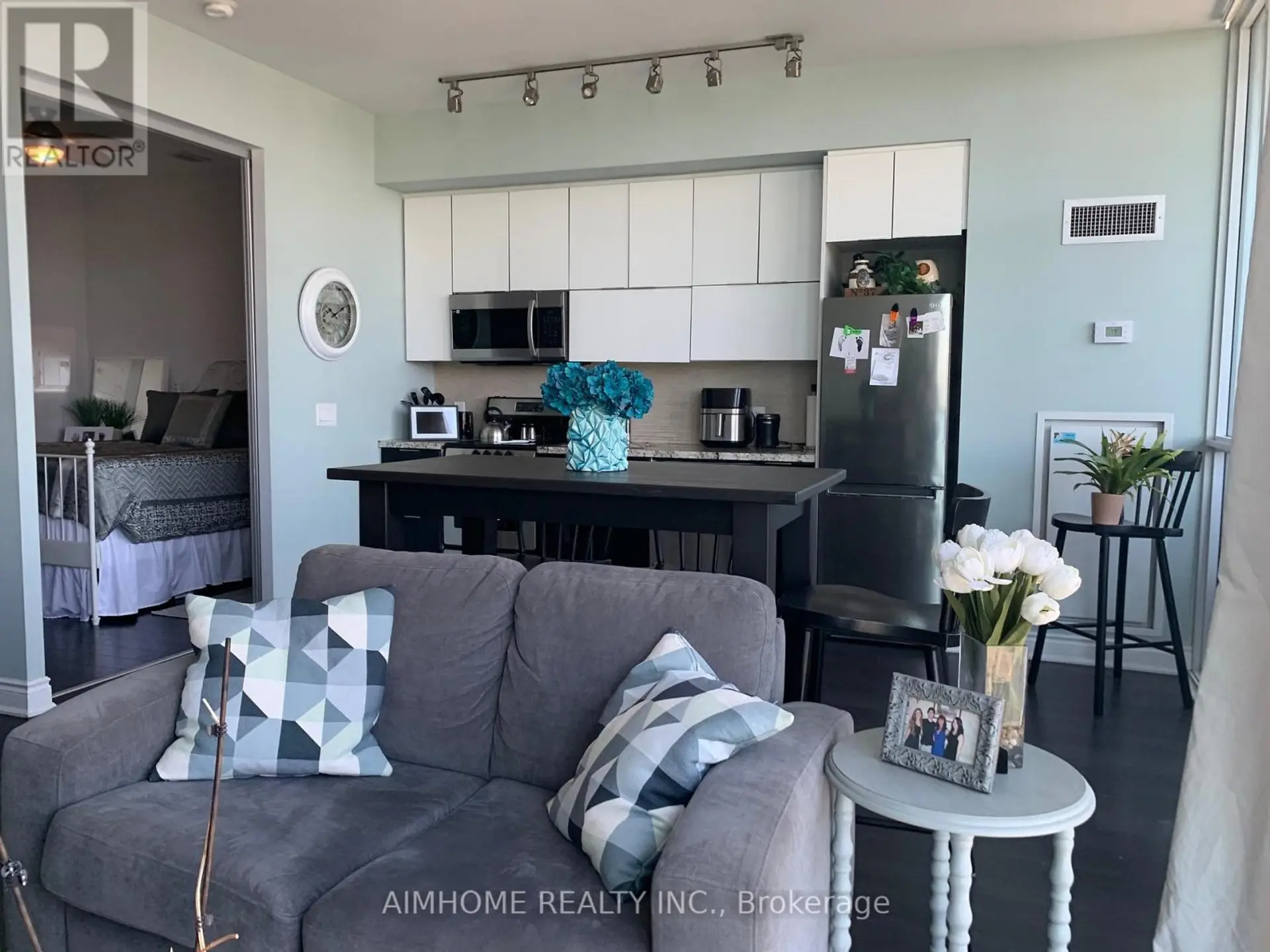 #1601 80 MARINE PARADE DRIVE - Image 9