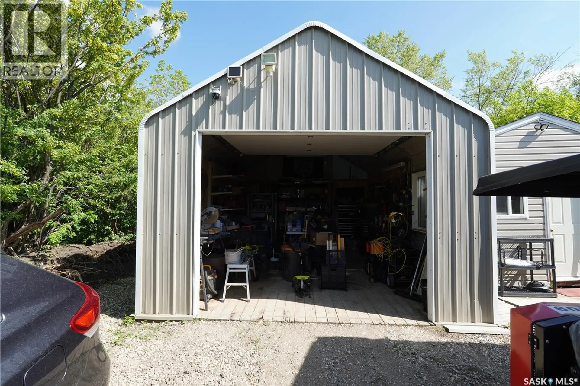504 LAKEVIEW CRESCENT - Image 17