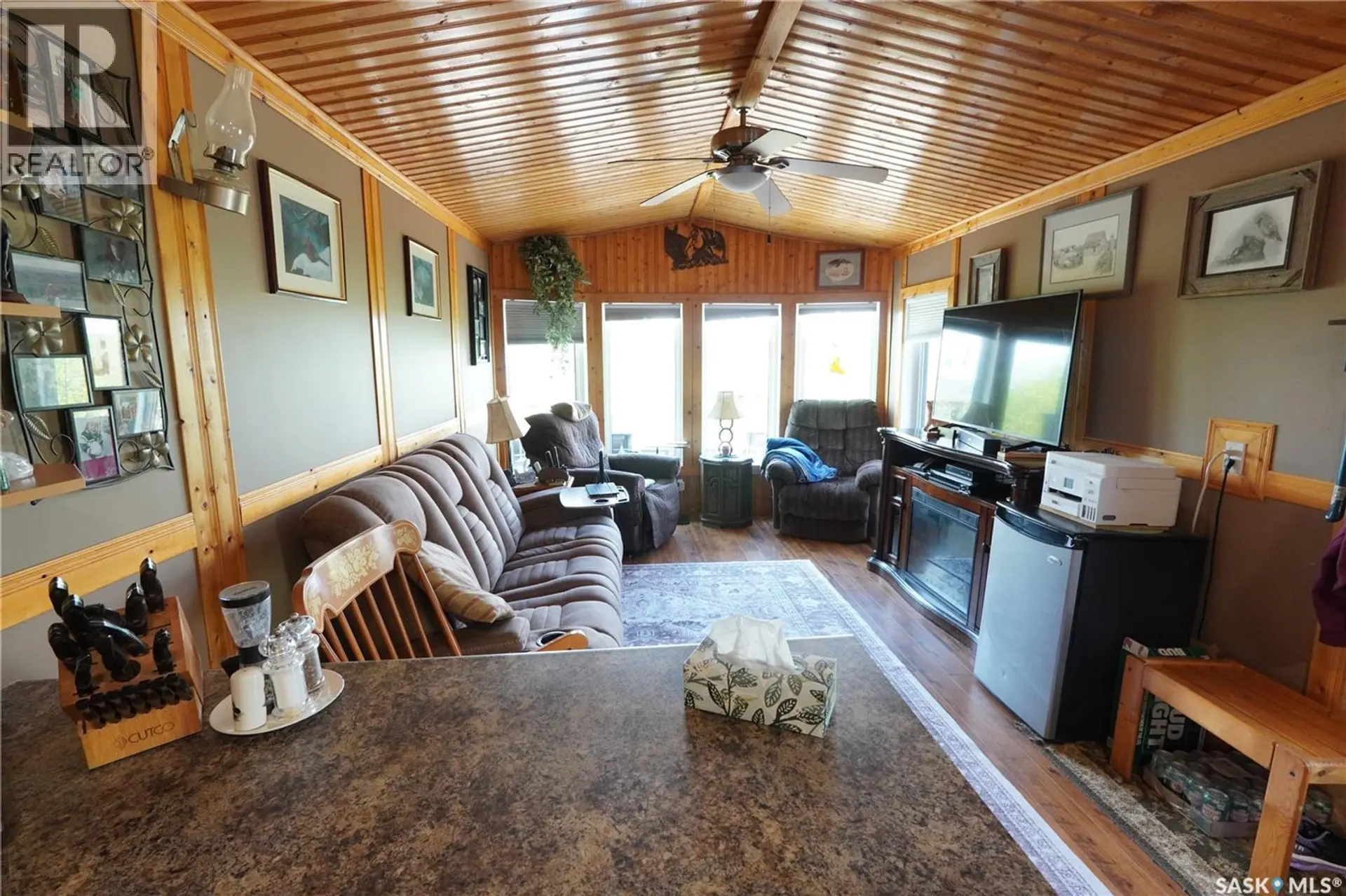 504 LAKEVIEW CRESCENT - Image 7